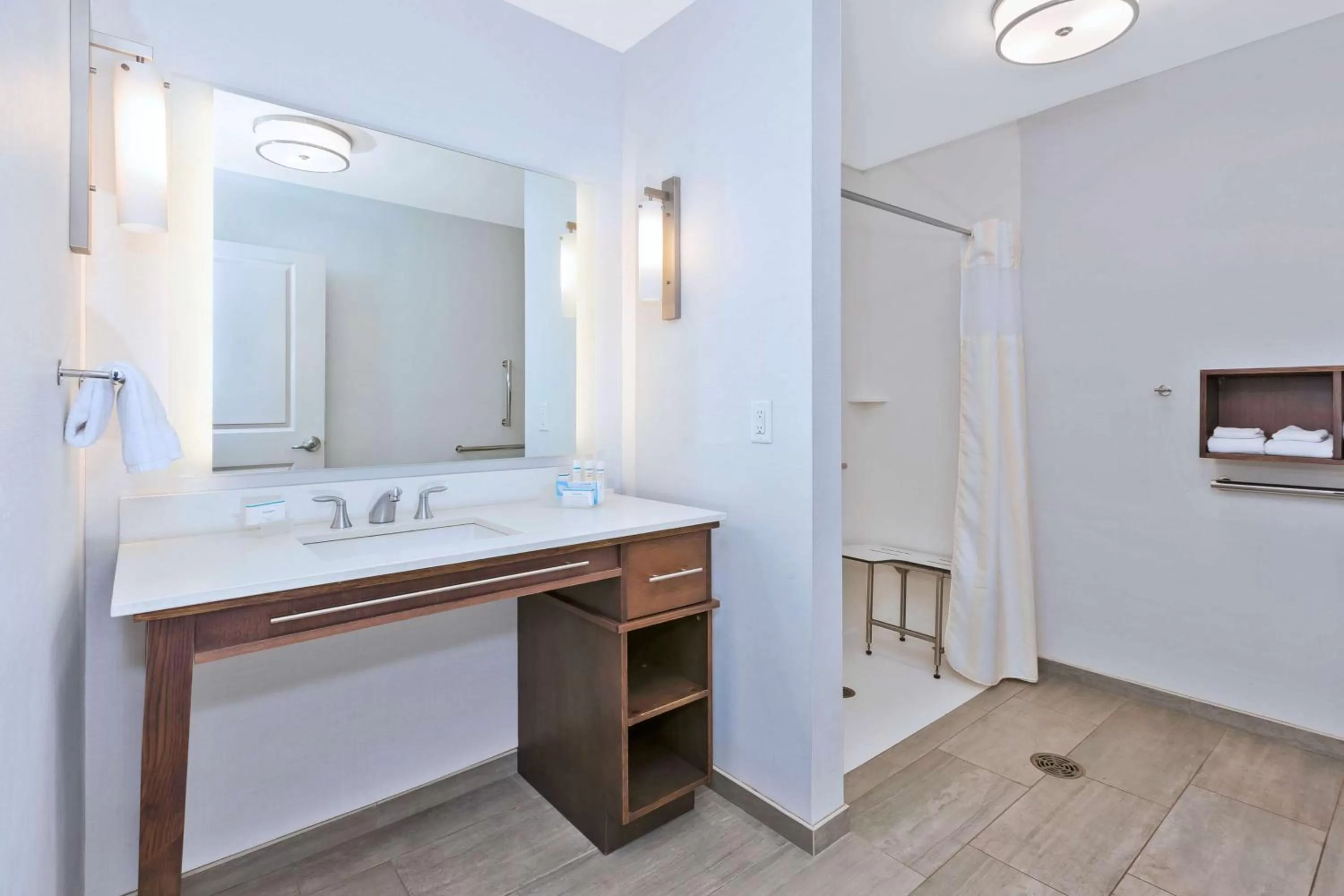 Bathroom in Homewood Suites By Hilton Saratoga Springs