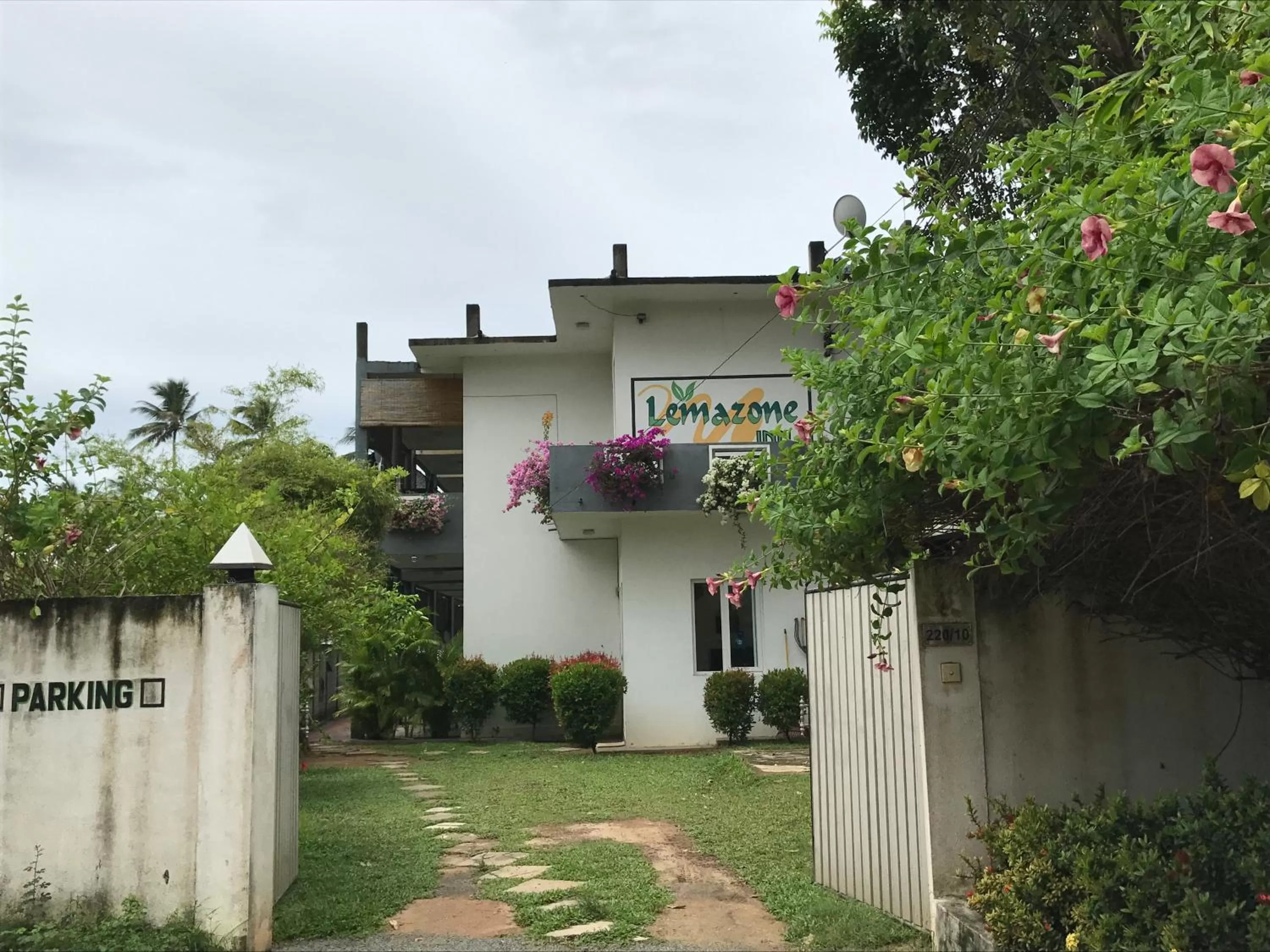 Property Building in Lemazone Inn