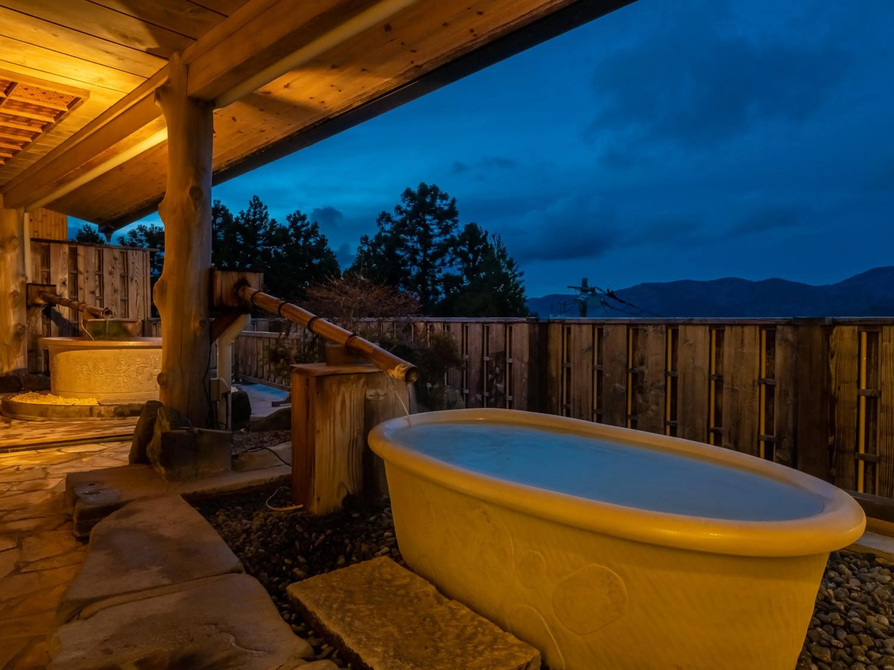 Hot Spring Bath in Shirayunoyado Yamadaya Hakone Gora