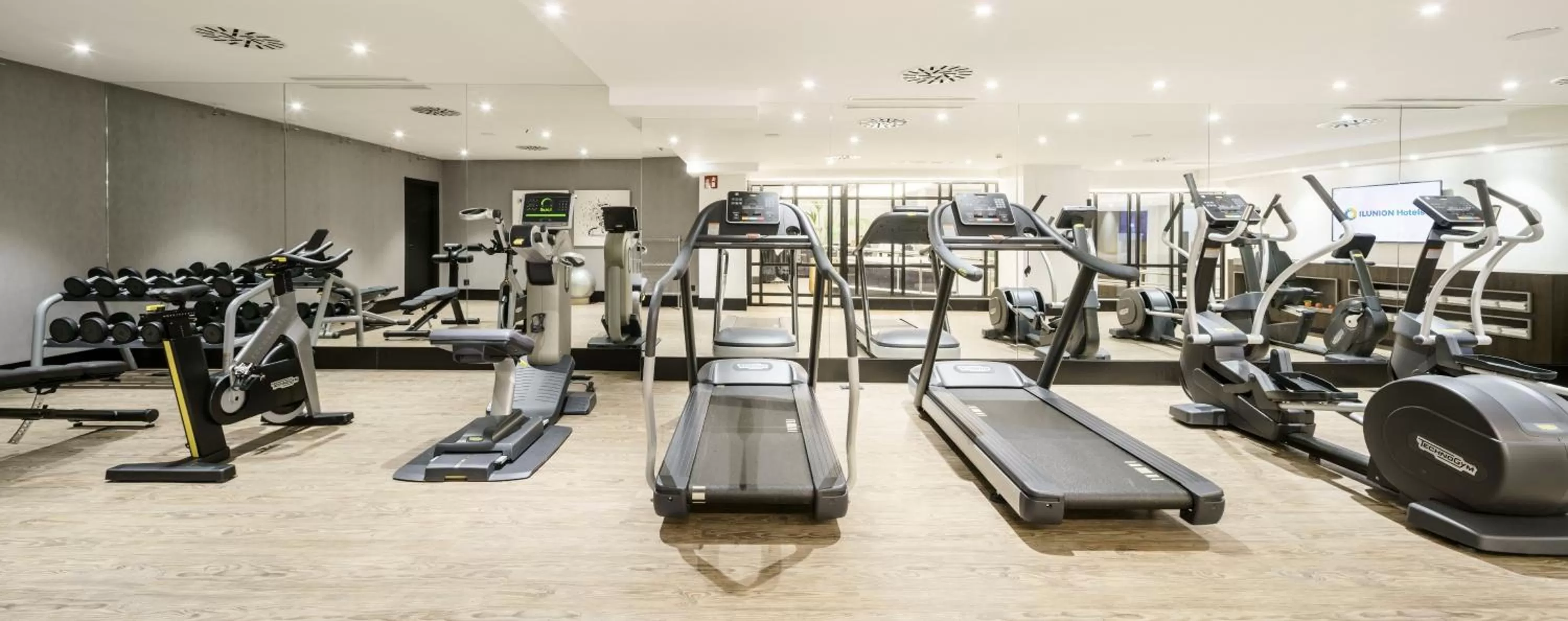 Fitness centre/facilities in Hotel Ilunion Bilbao