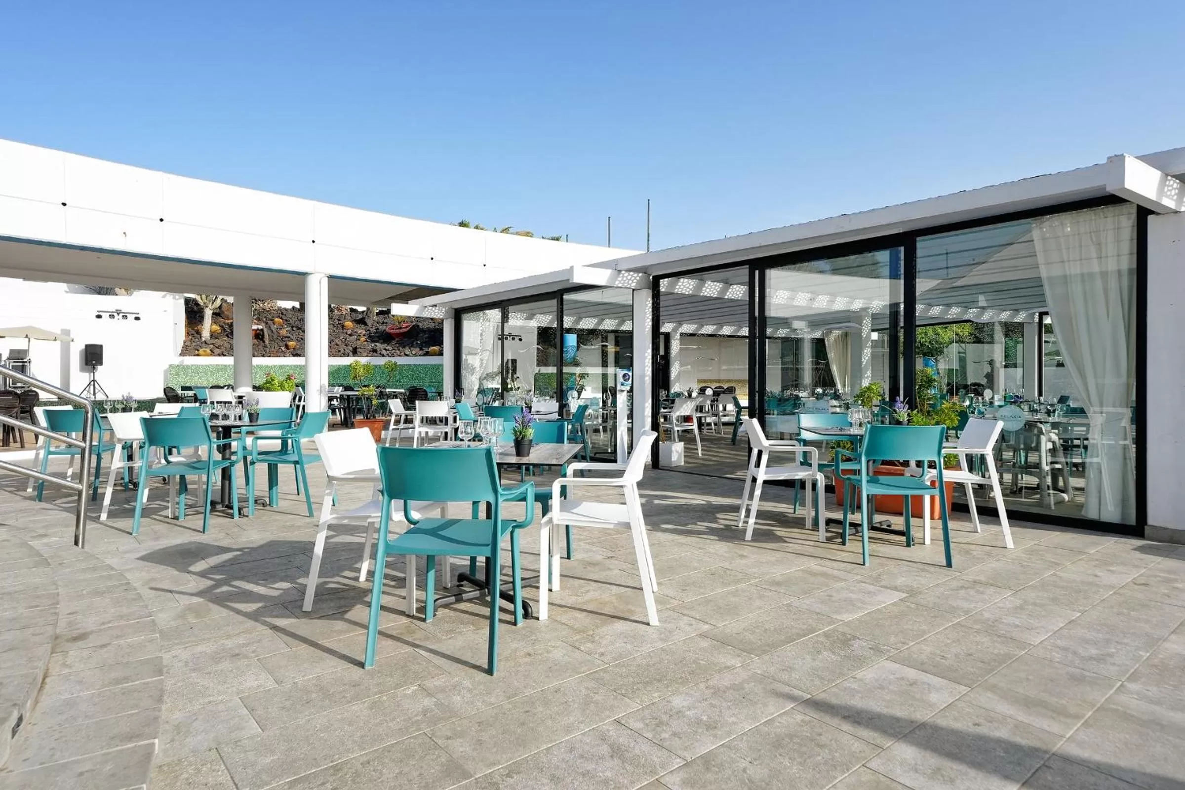 Lounge or bar in Relaxia Lanzasur Club - Aqualava Water Park