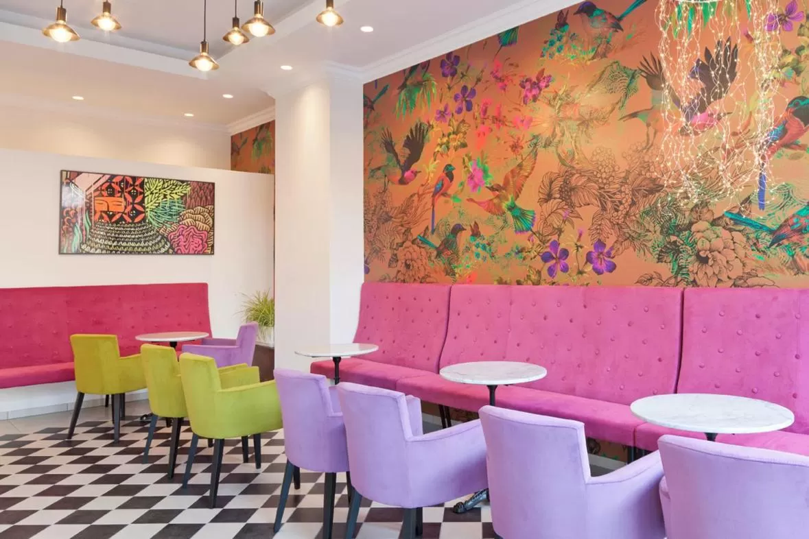 Lounge or bar in Hotel Engelbert