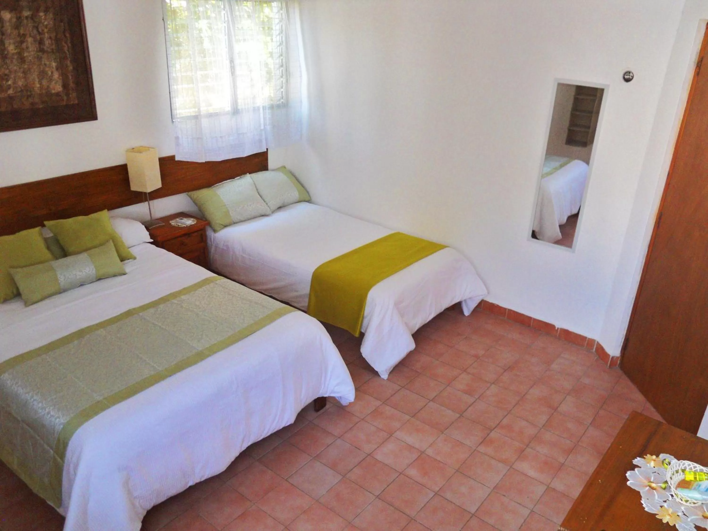 Photo of the whole room in Los Caracoles Bed & Breakfast