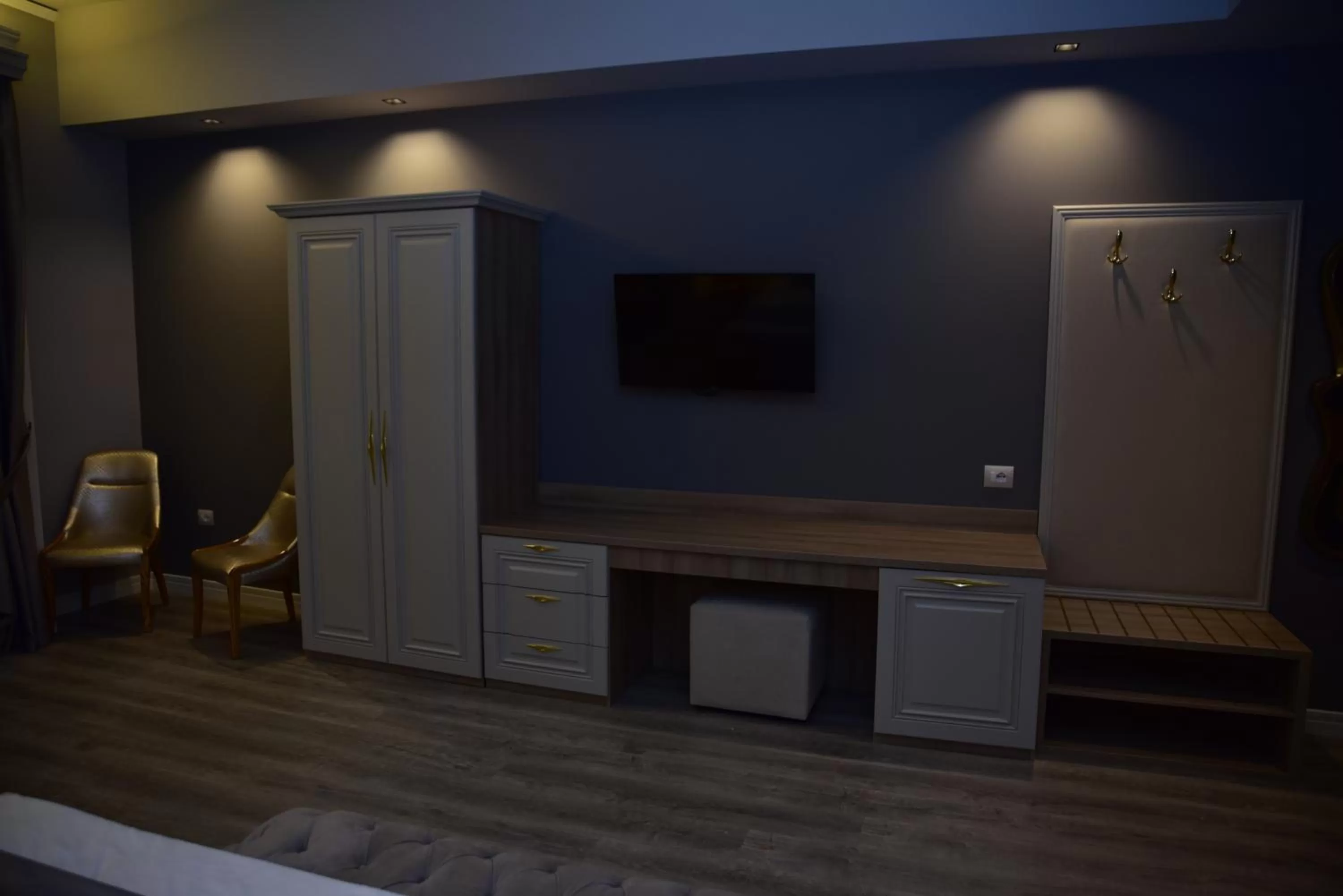 TV/Entertainment Center in The King Resort