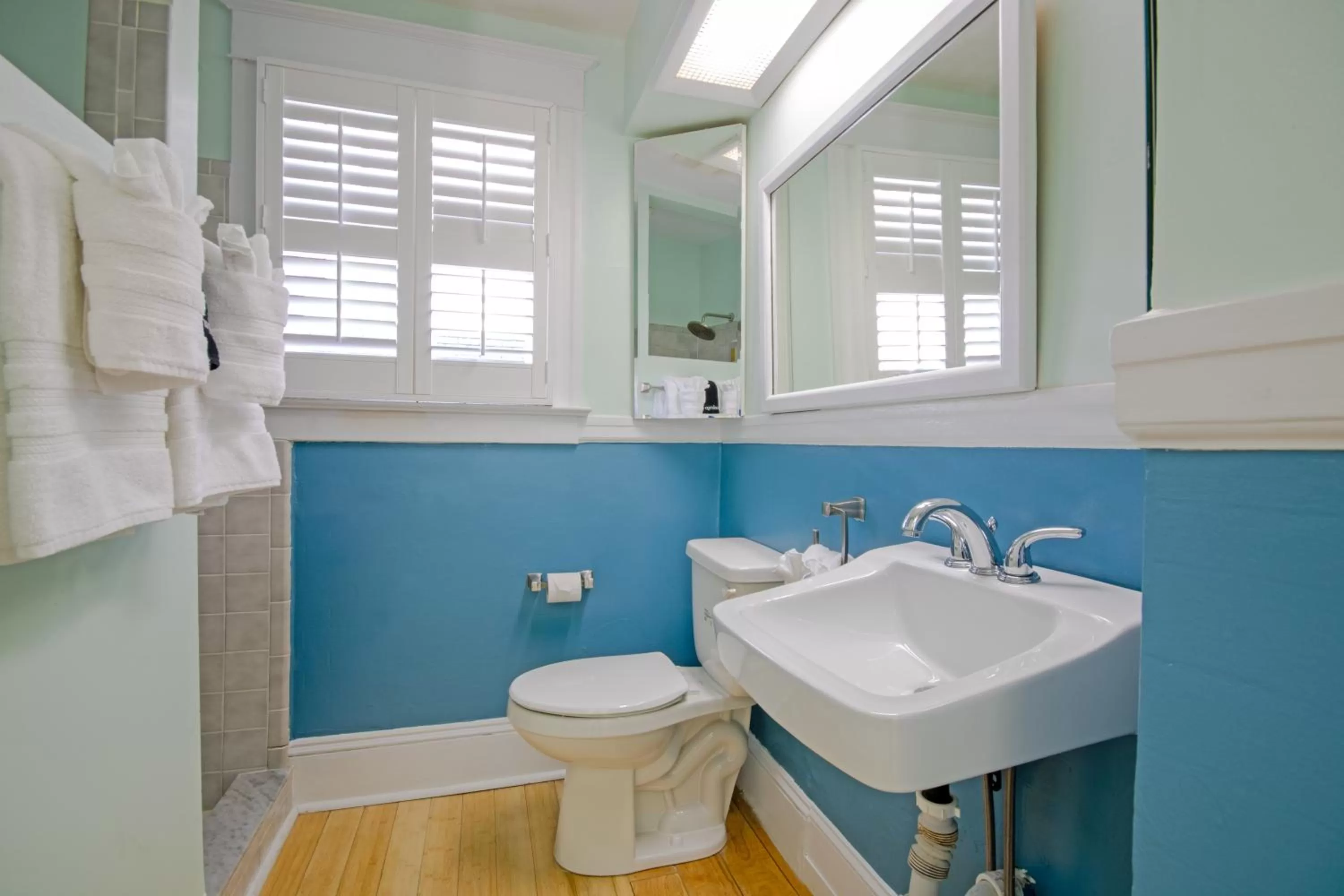 Toilet, Bathroom in Hemingway House Bed and Breakfast