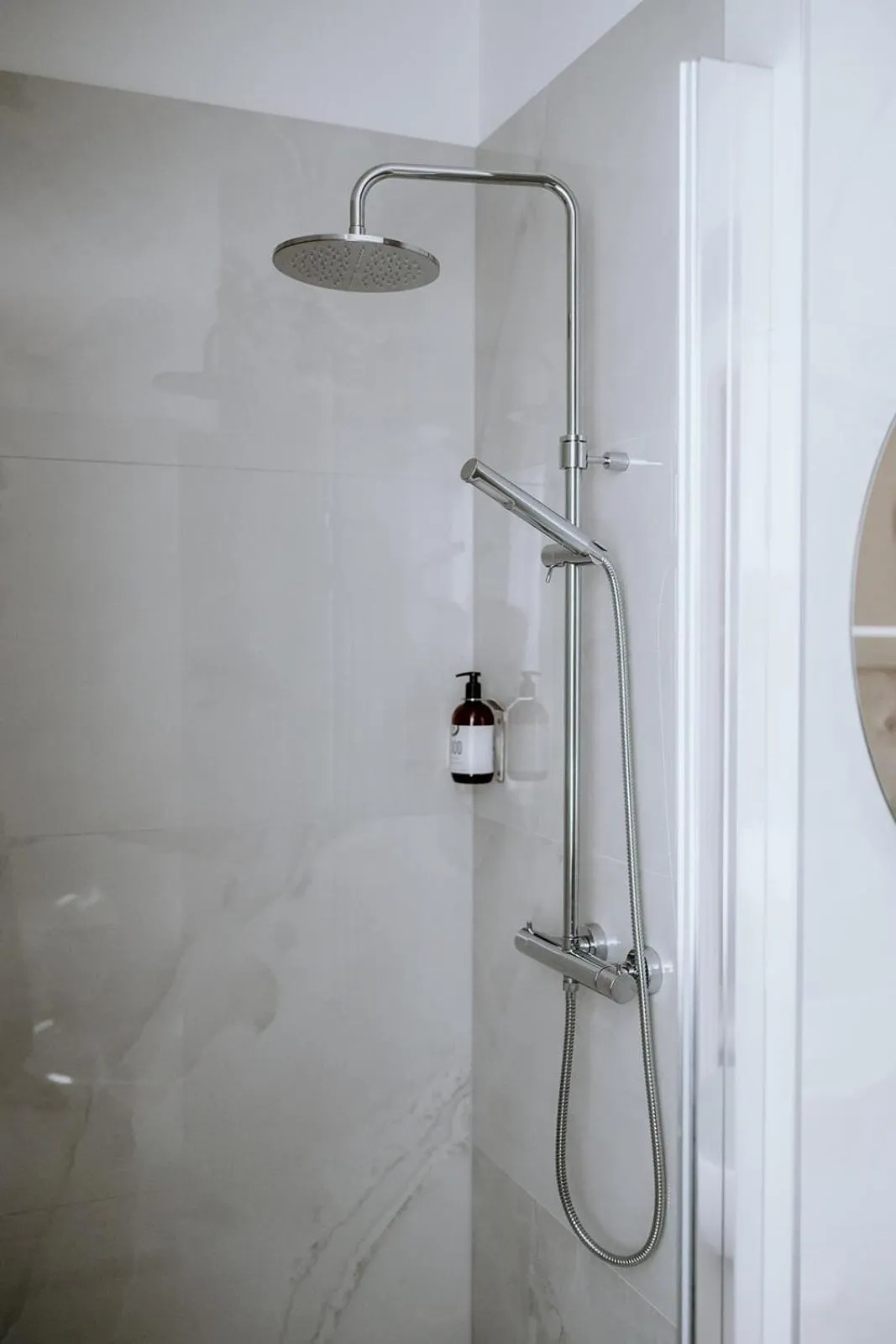 Shower in Hotel Venezia