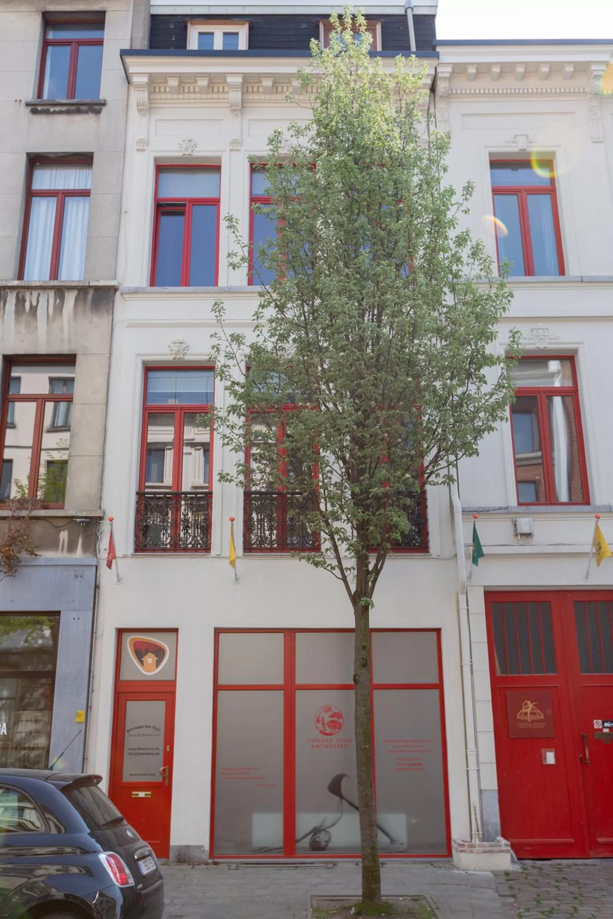 Facade/entrance, Property Building in Because the Night city lodge