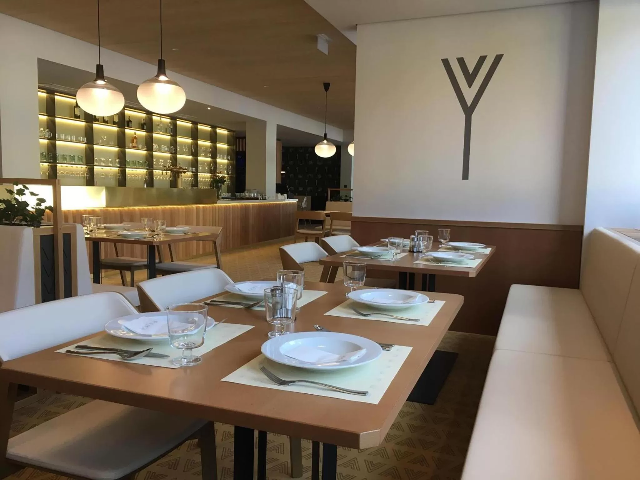 Restaurant/places to eat in Hotel Rajka