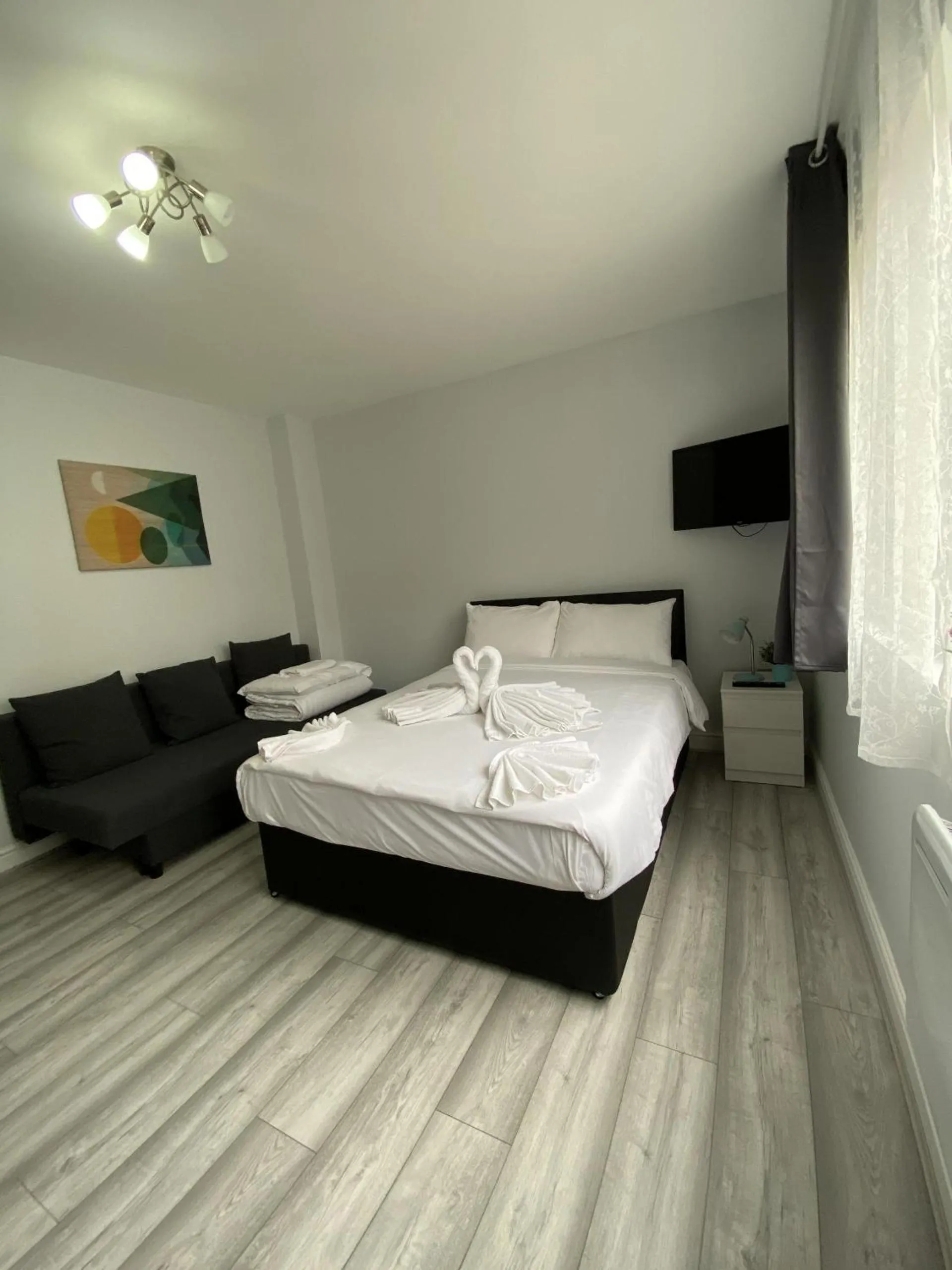 Other, Bed in Comfortable - Cosy - Budget Studios in City Center