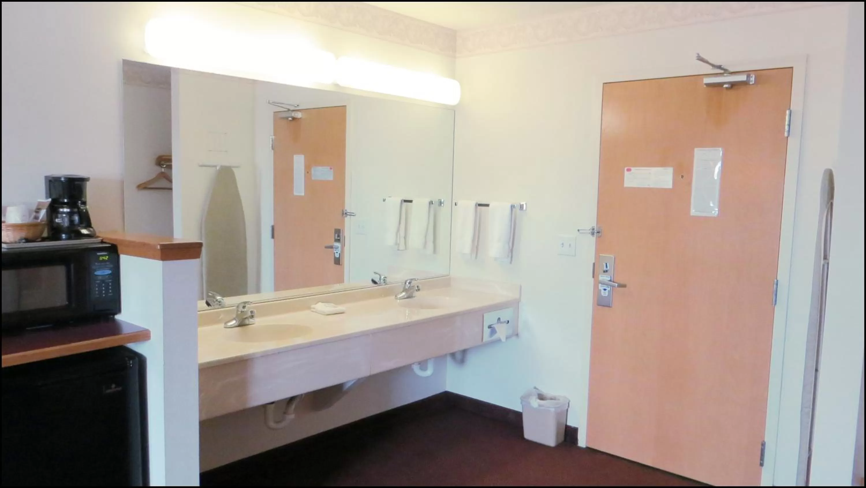 Other in Peppermill Empress Inn