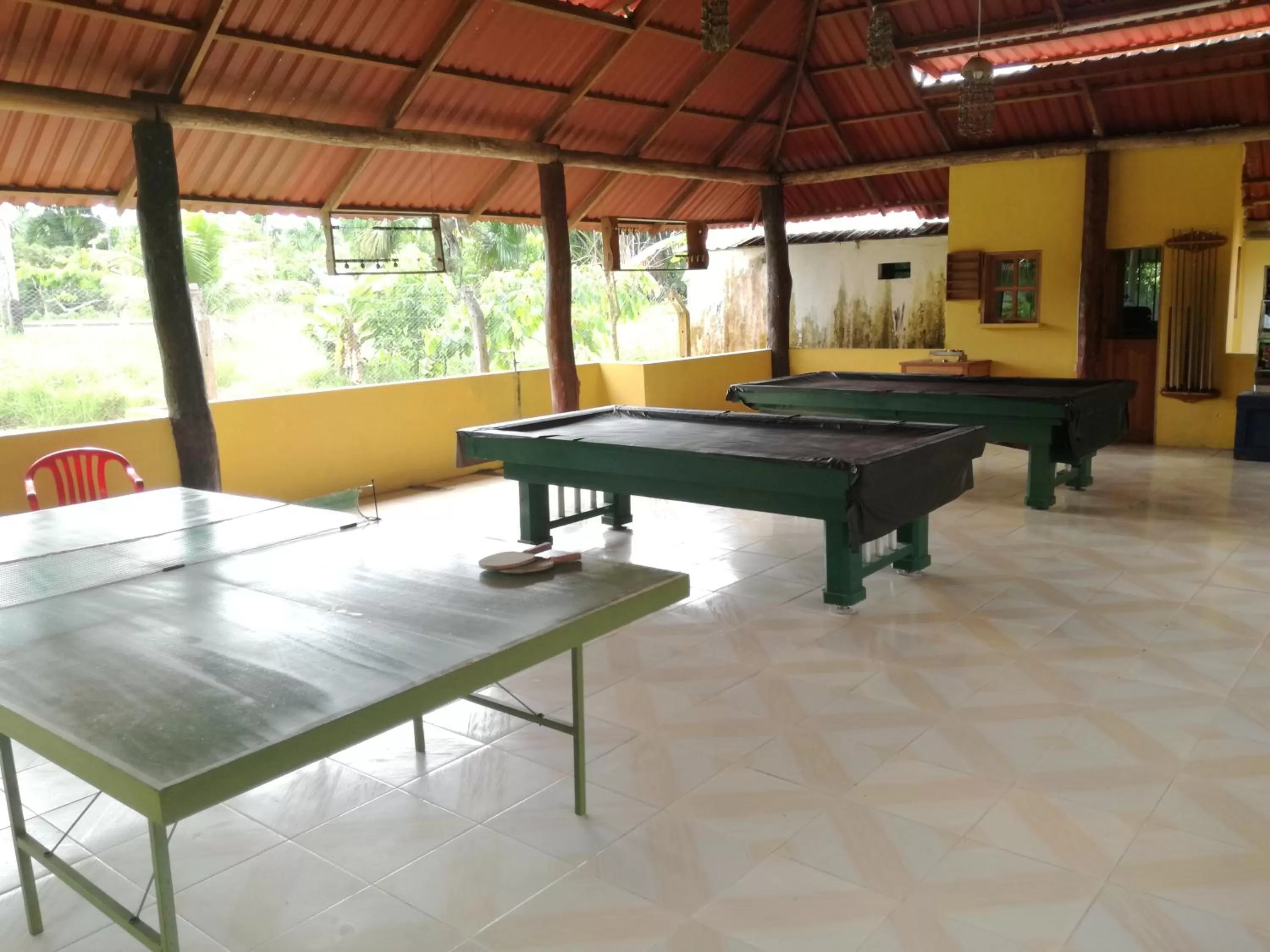 Communal lounge/ TV room, Billiards in Cabañas Yakuruna