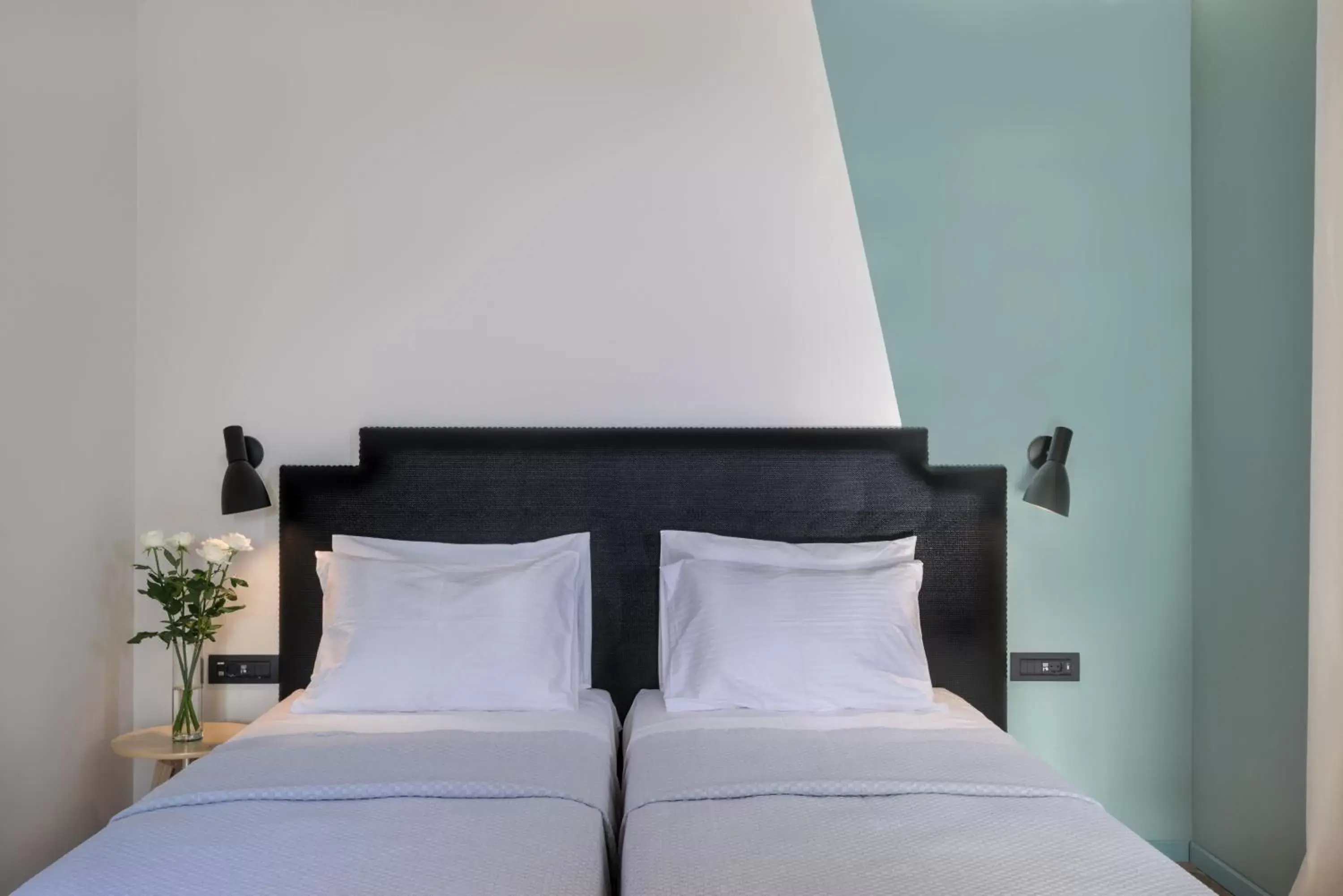 Prestige Suite with Hot Tub in Athens One Smart Hotel Prestige Suite with Hot Tub in Athens One Smart Hotel