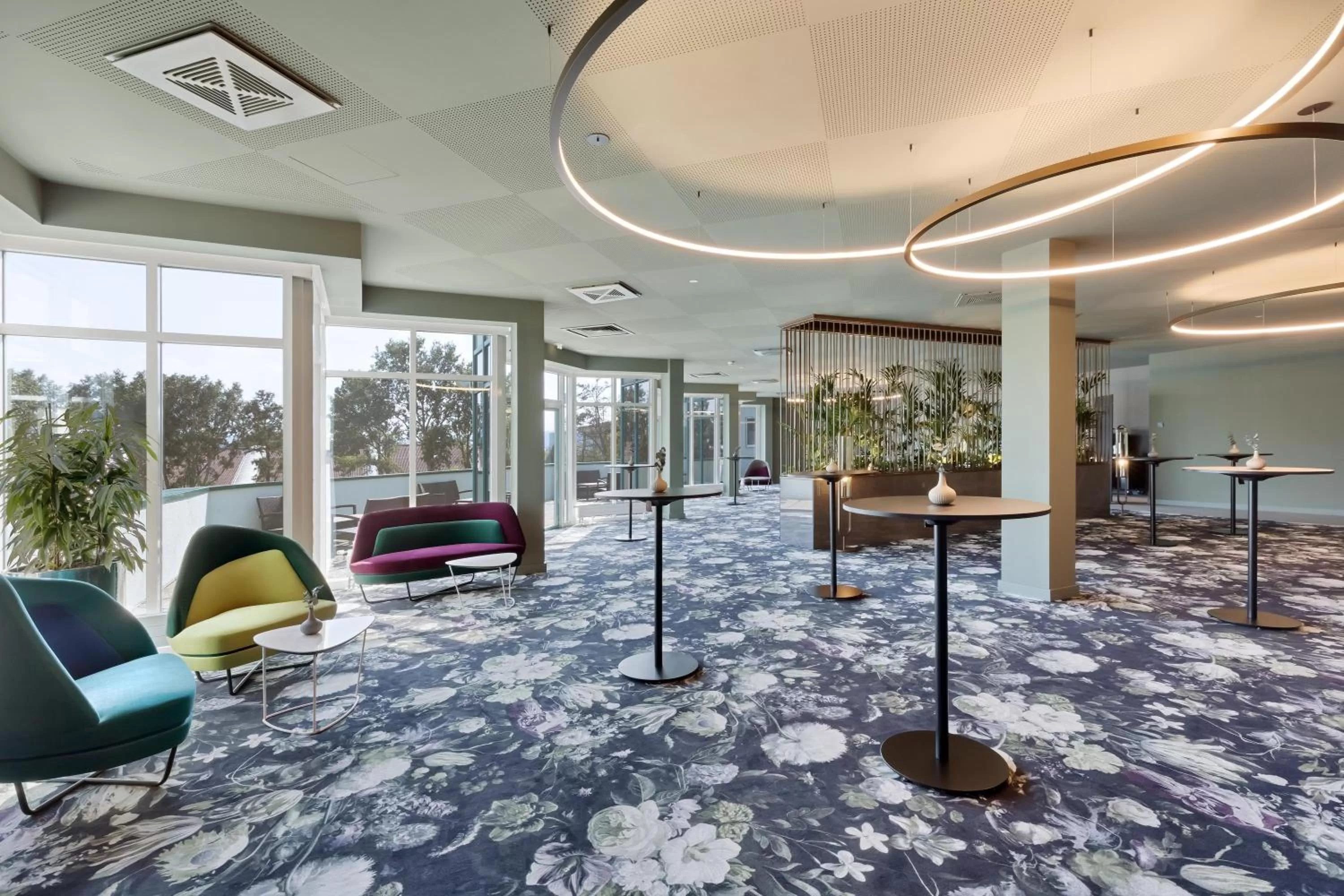 Lobby or reception in Austria Trend Hotel Bosei Wien