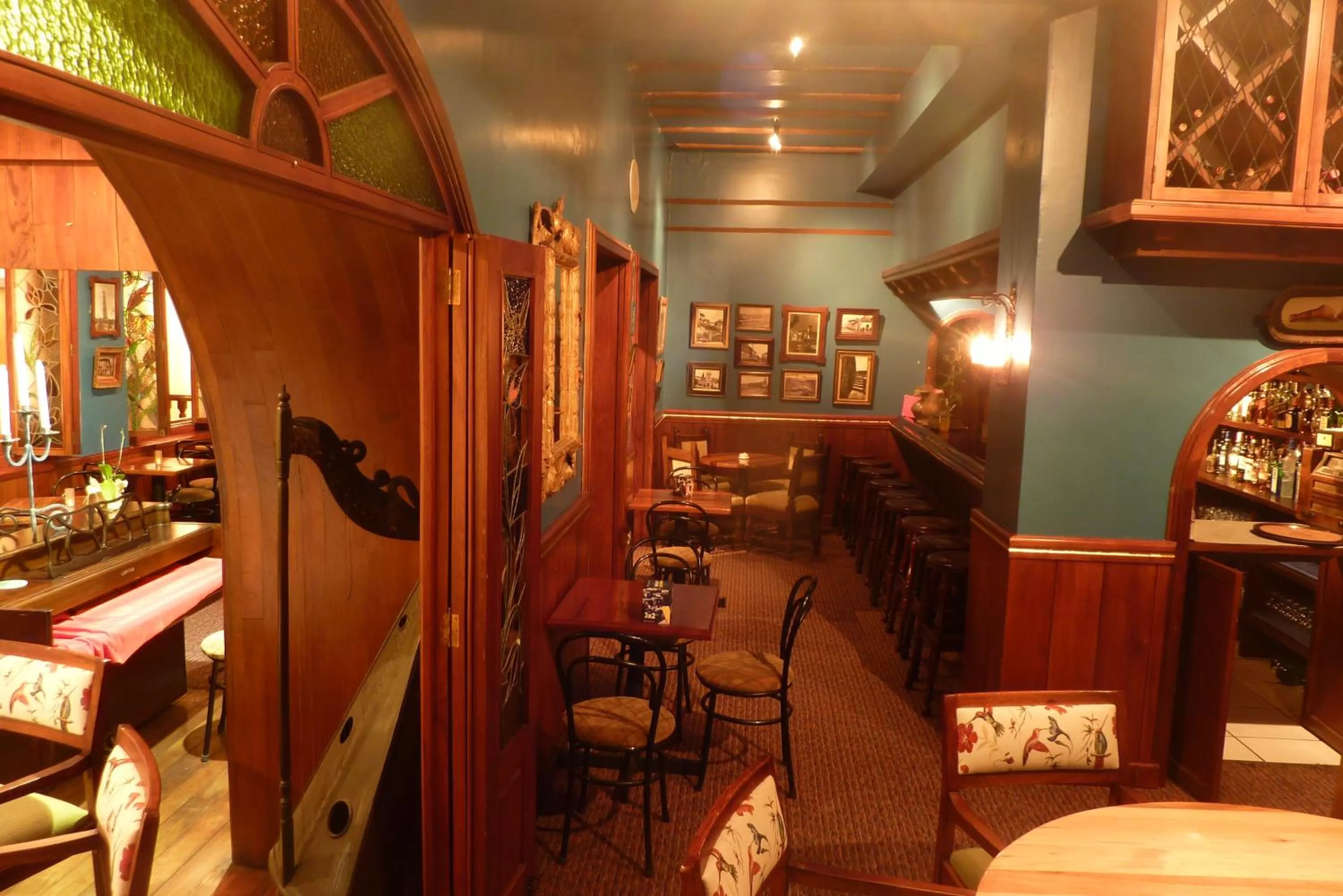 Lounge or bar, Restaurant/Places to Eat in Hotel Victoria