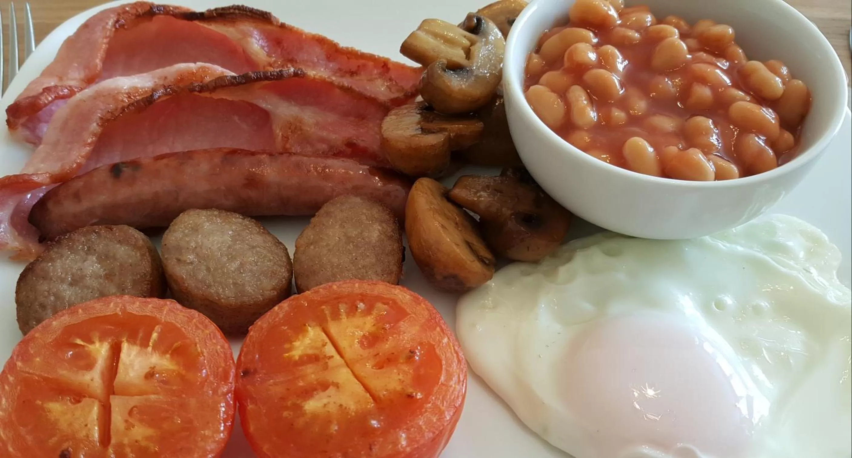 English/Irish breakfast in Schooner Point Guest House