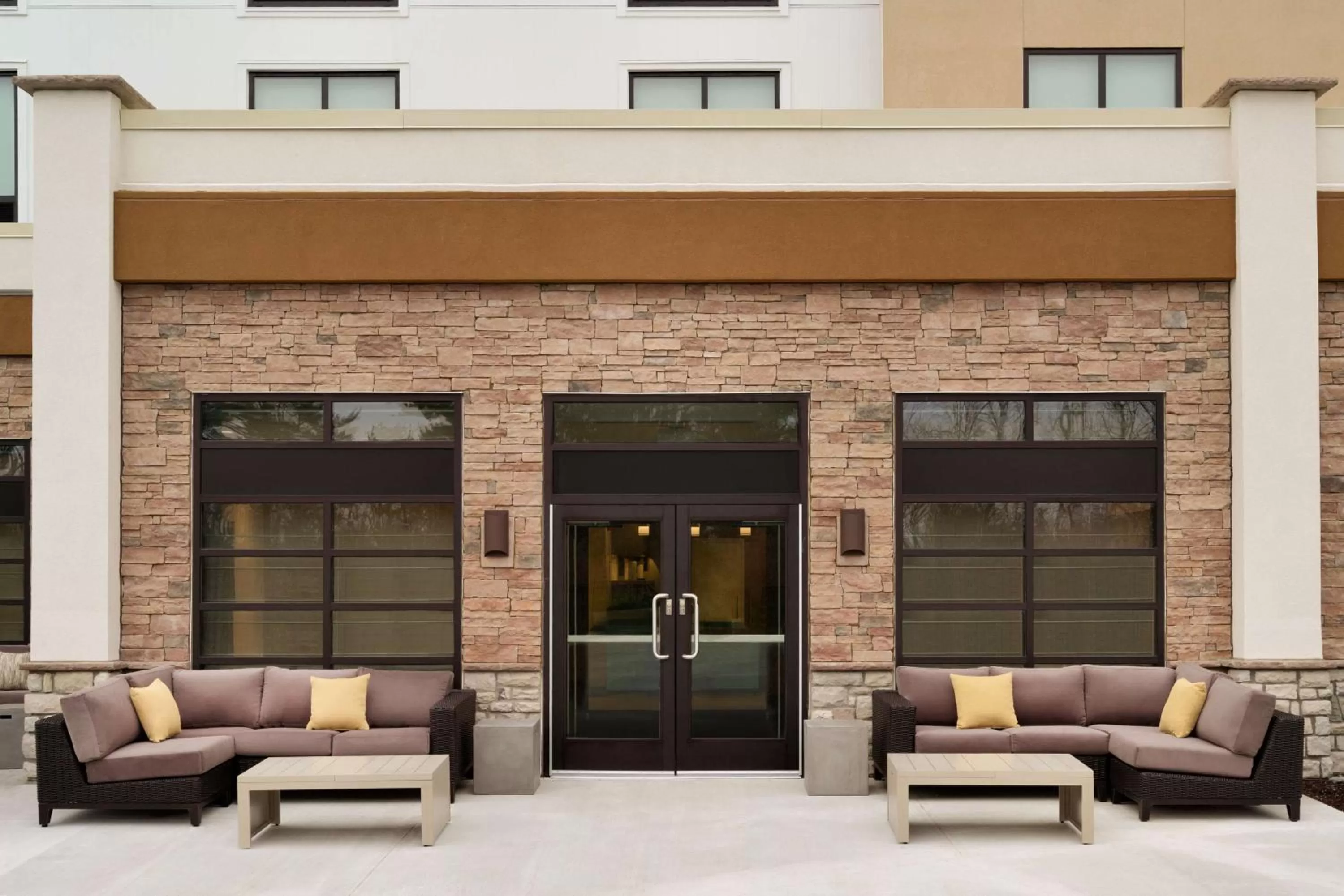 Patio in Hilton Garden Inn Newtown Square Radnor