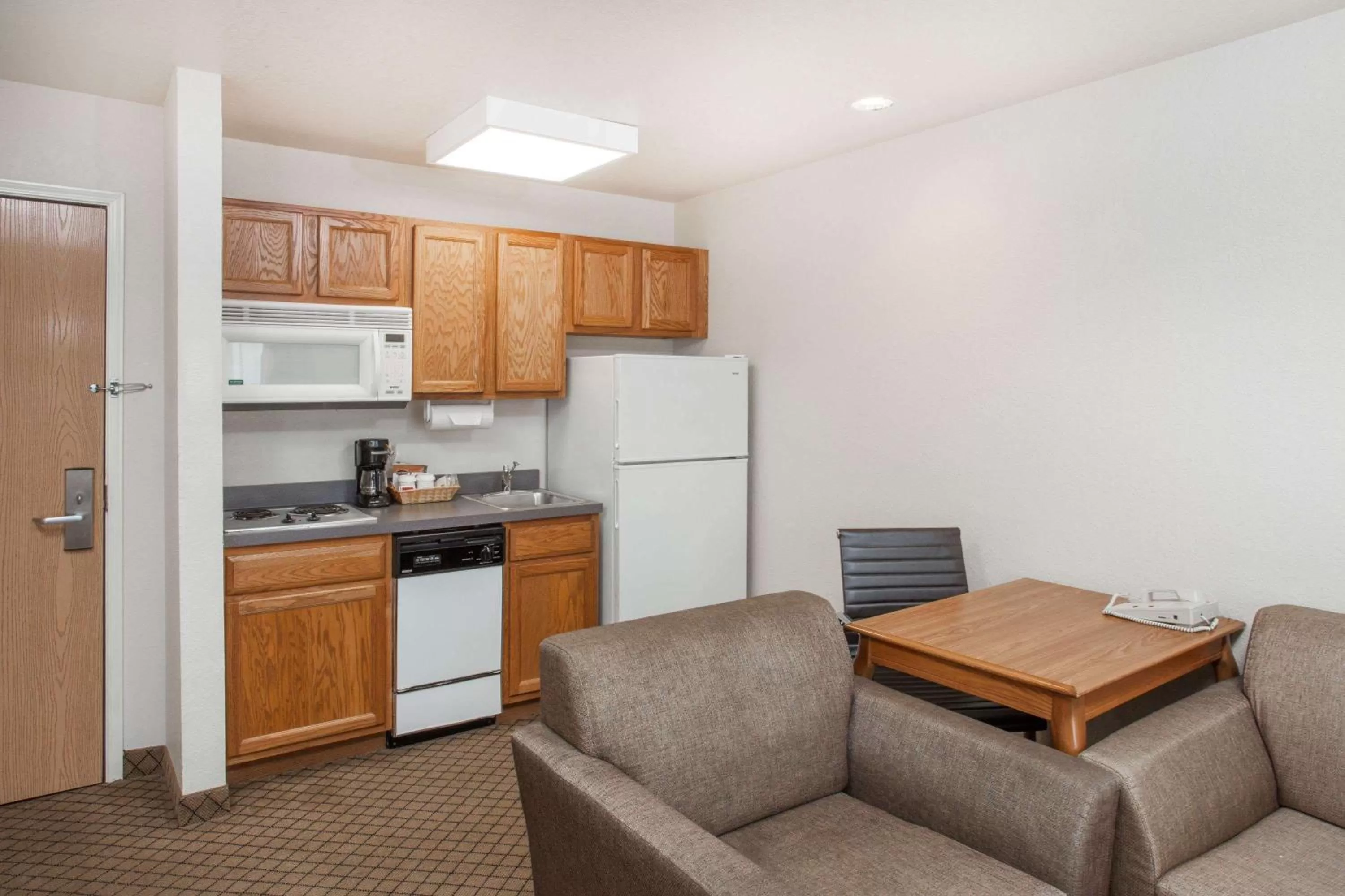 Kitchen or kitchenette in Hawthorn Extended Stay by Wyndham Decatur