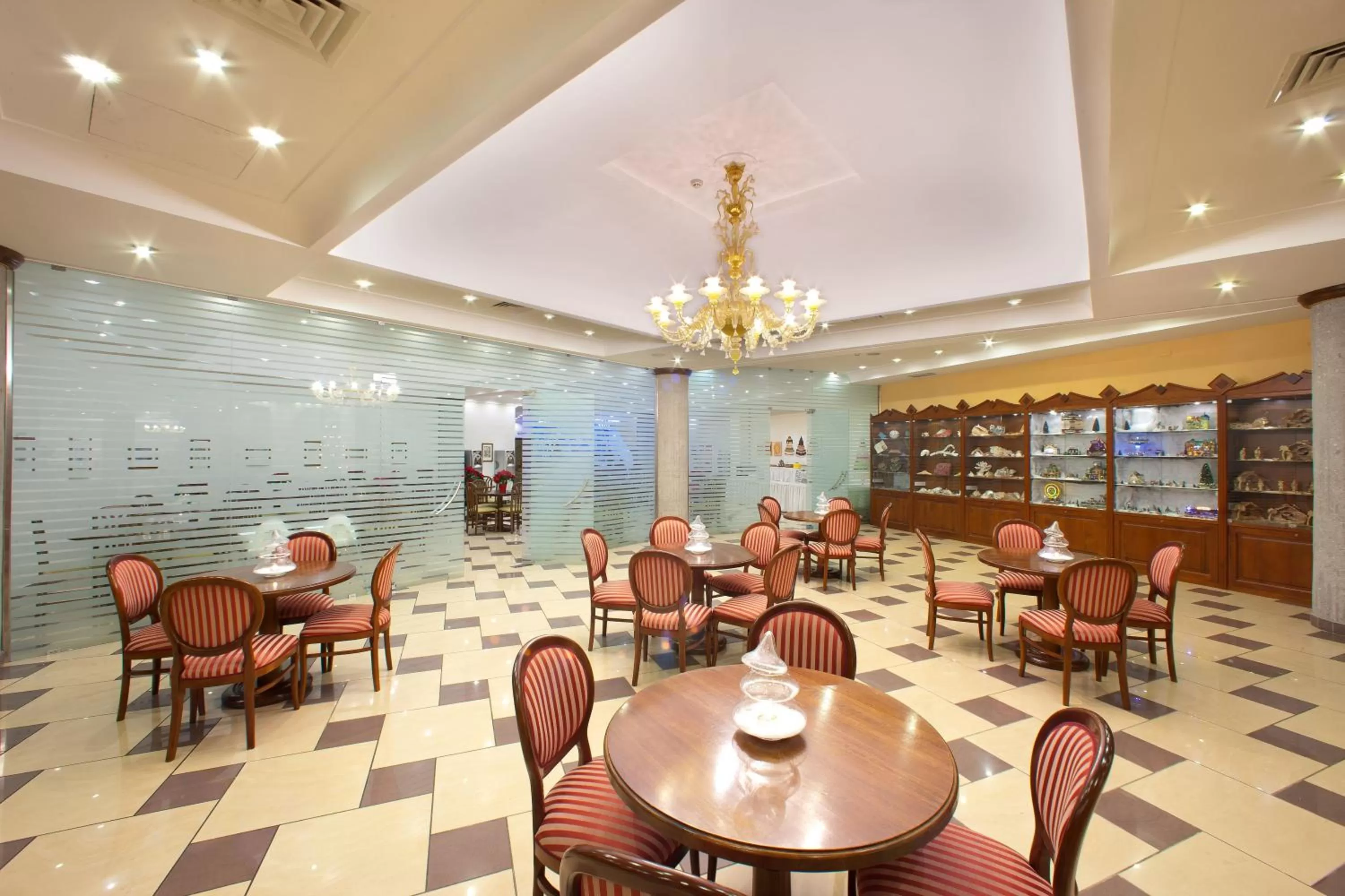 Restaurant/places to eat in Ulisse Deluxe Hostel