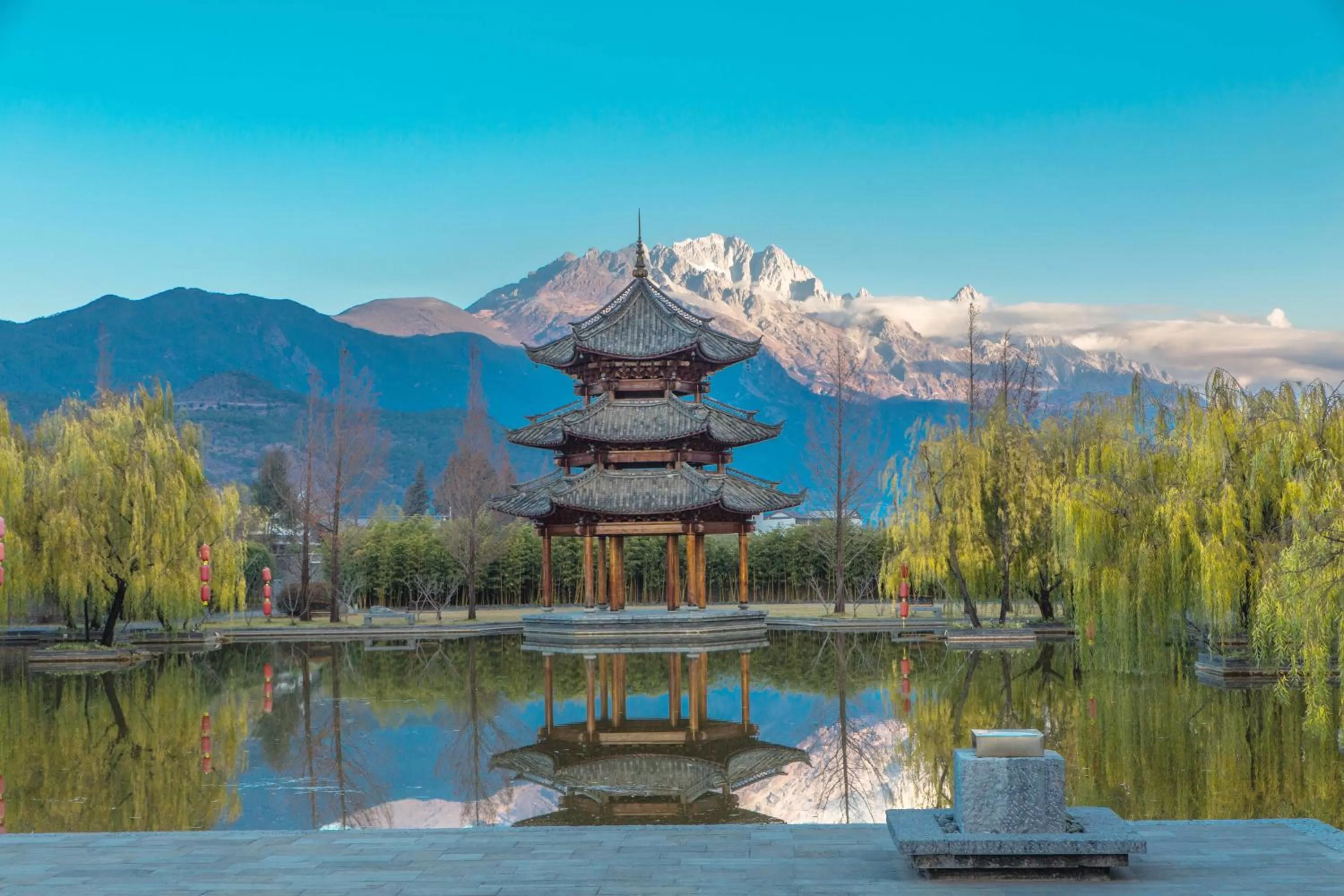 Nearby landmark in Banyan Tree Lijiang