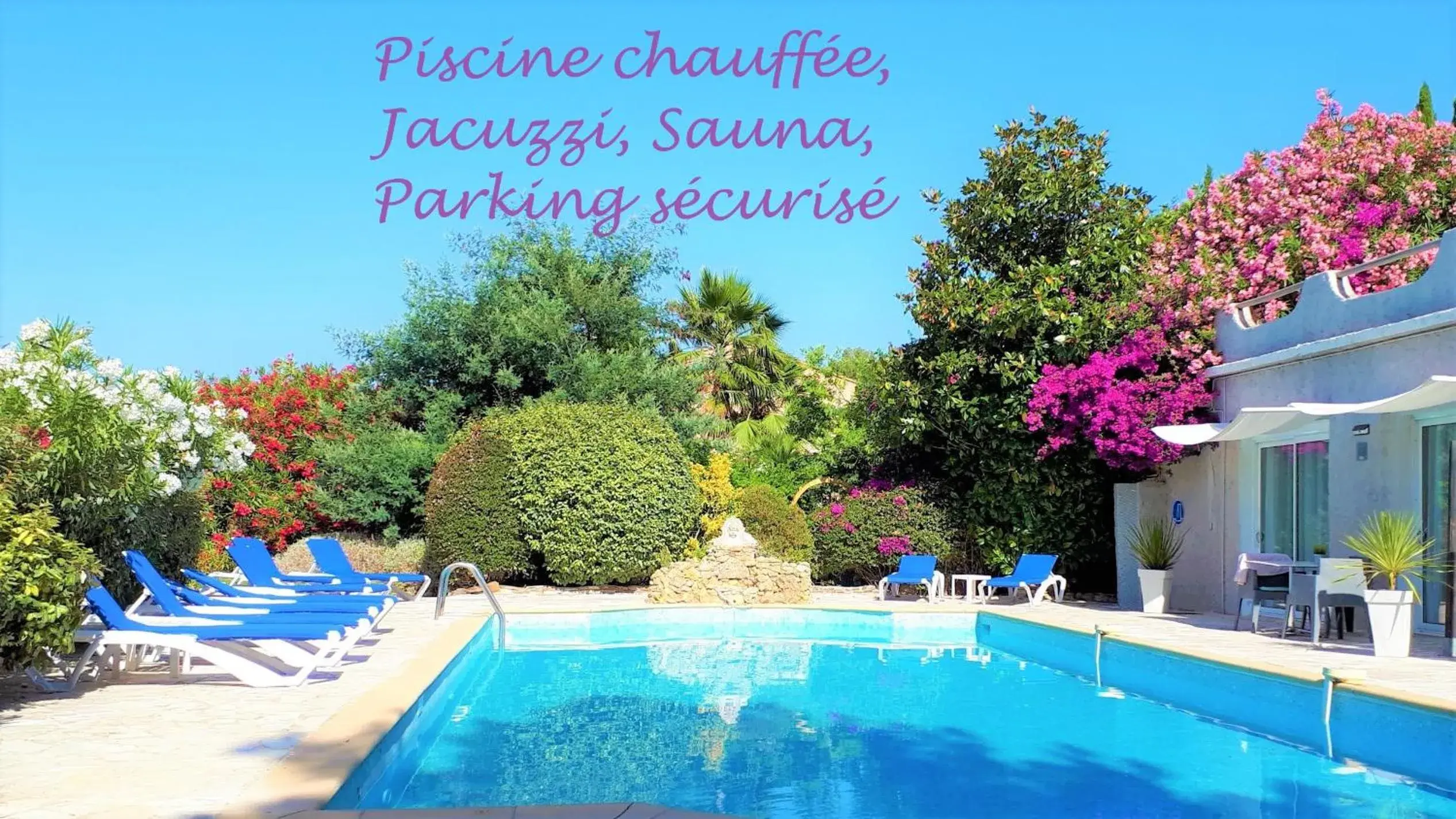 Standard Queen Room in Hotel Les Jardins de Bormes Standard Queen Room in Hotel Les Jardins de Bormes