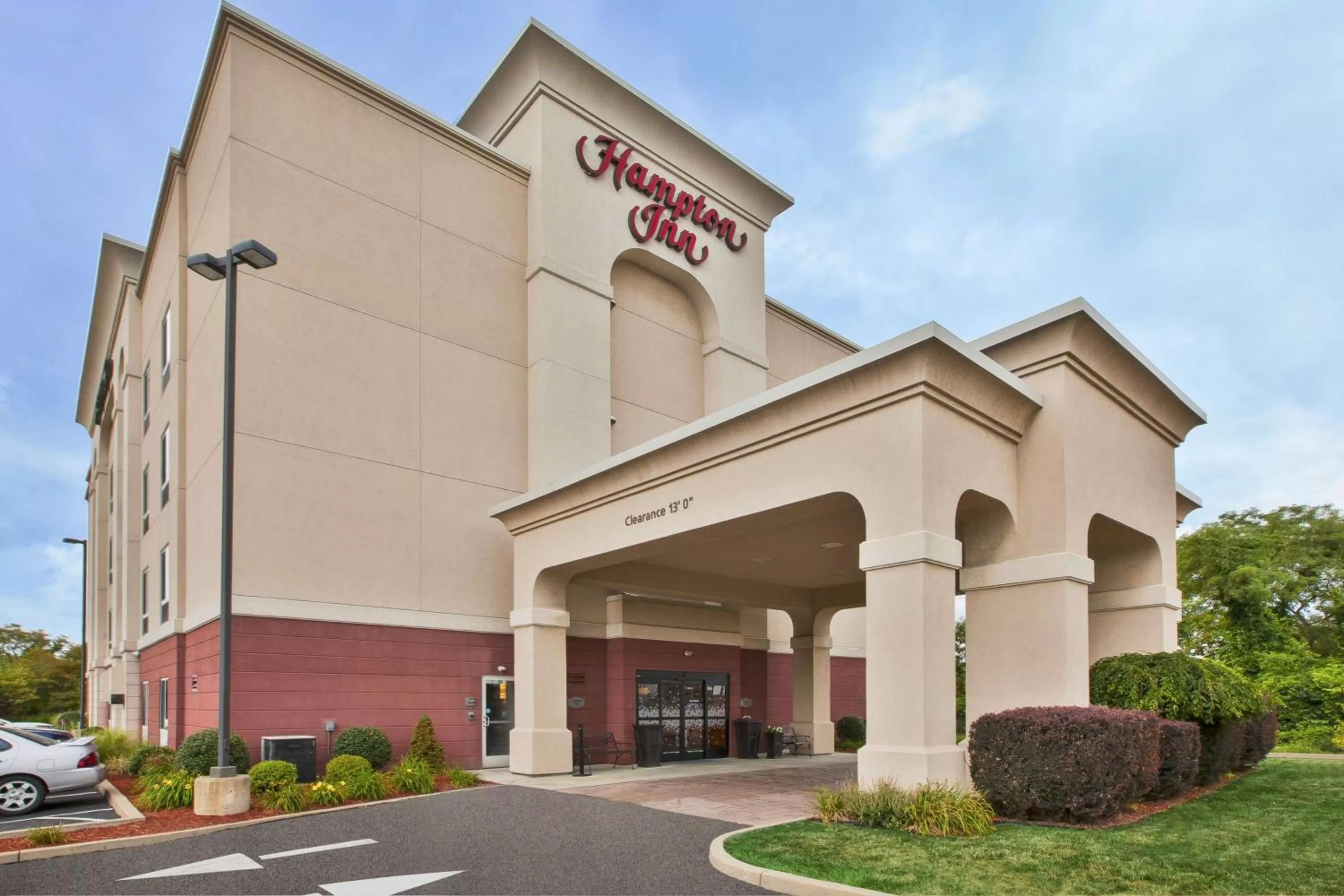 Property building in Hampton Inn Pittsburgh Area-Beaver Valley-Center Township