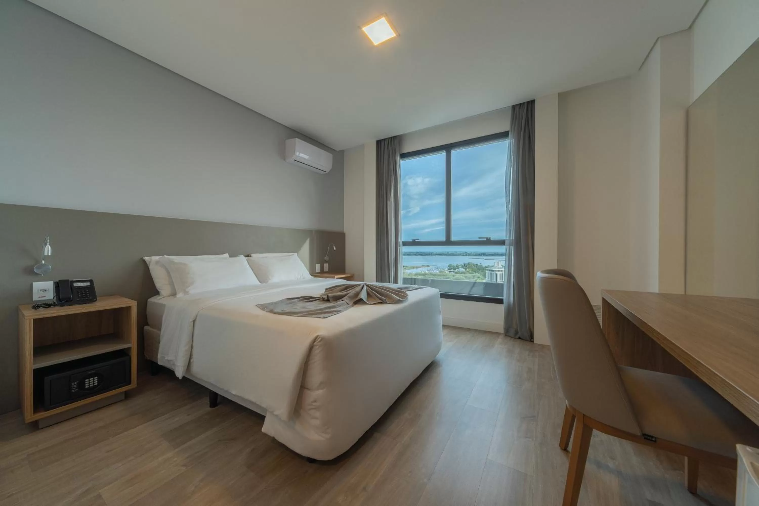 Bedroom, Bed in Hotel Laghetto Rio Grande