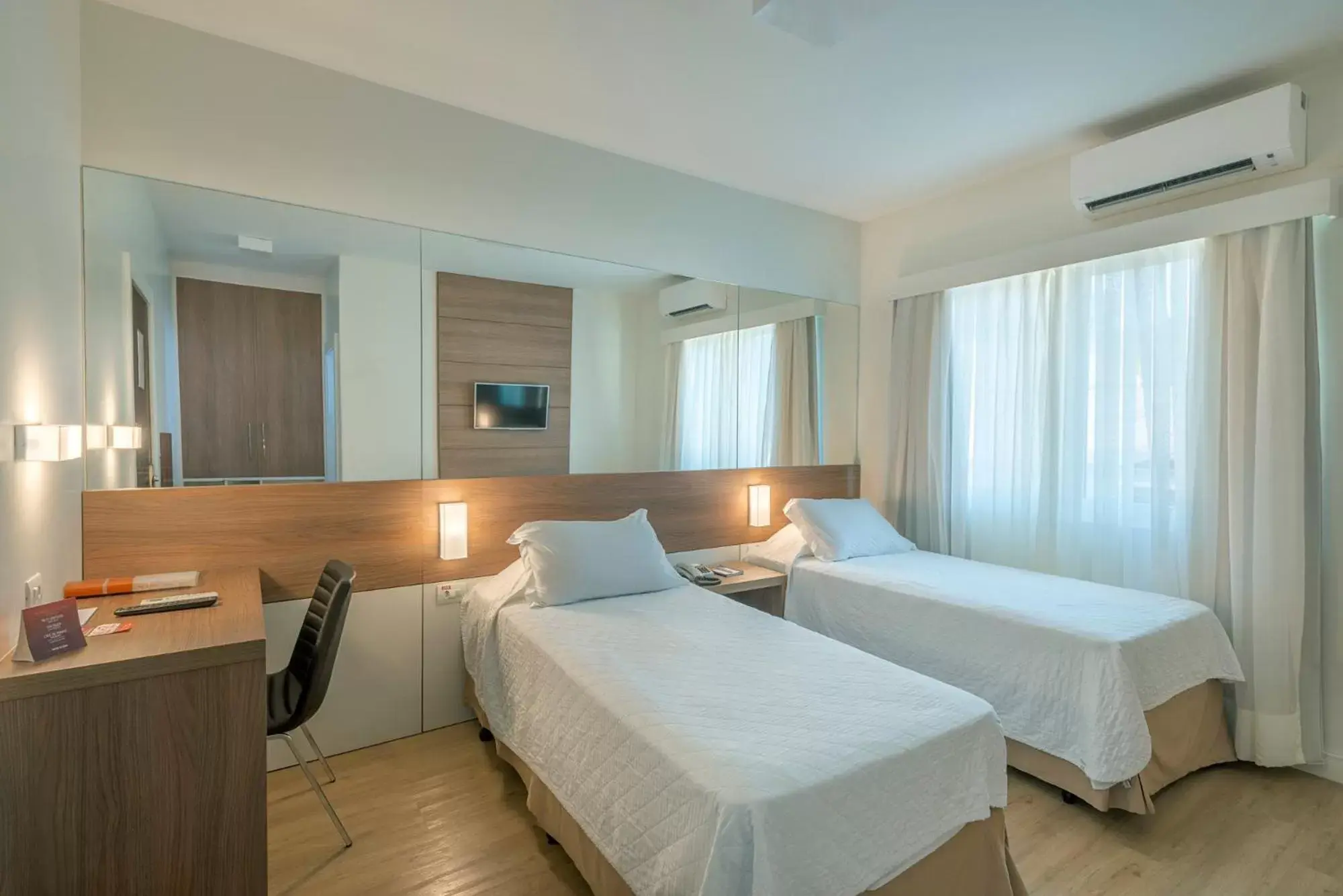 Superior Twin Room in Hotel Glória Blumenau Superior Twin Room in Hotel Glória Blumenau