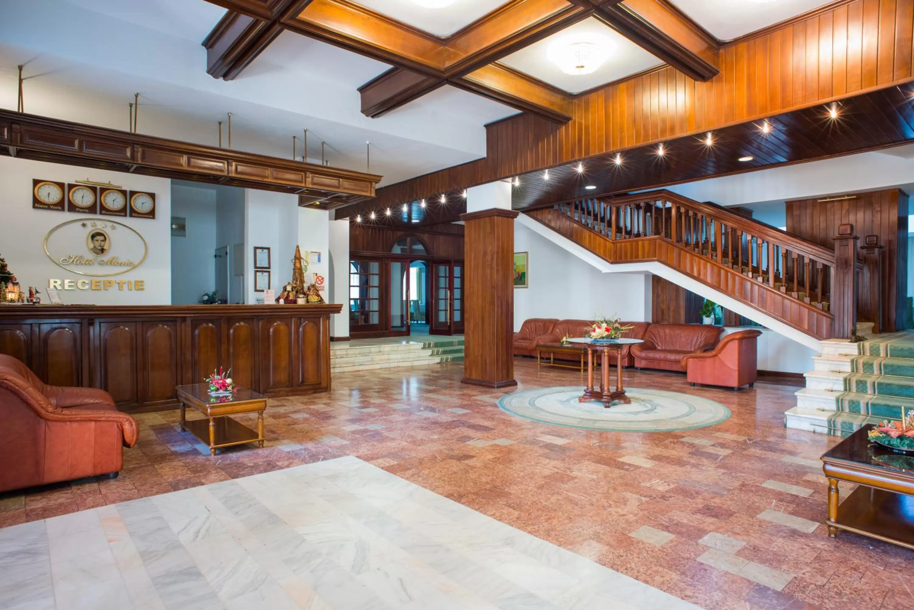 Facade/entrance, Lobby/Reception in Hotel Maria