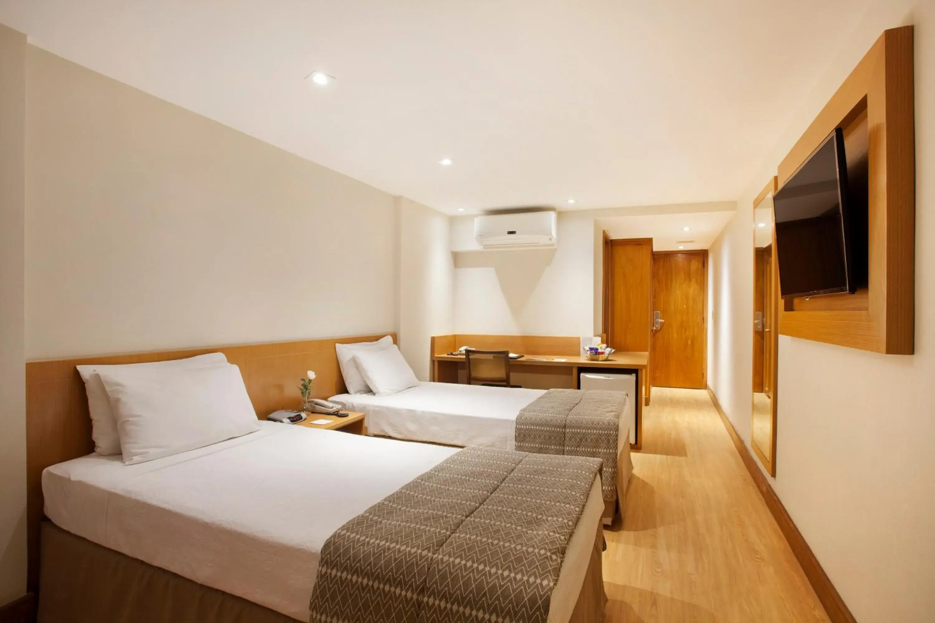 Standard Twin Room in Windsor Palace Copacabana Standard Twin Room in Windsor Palace Copacabana