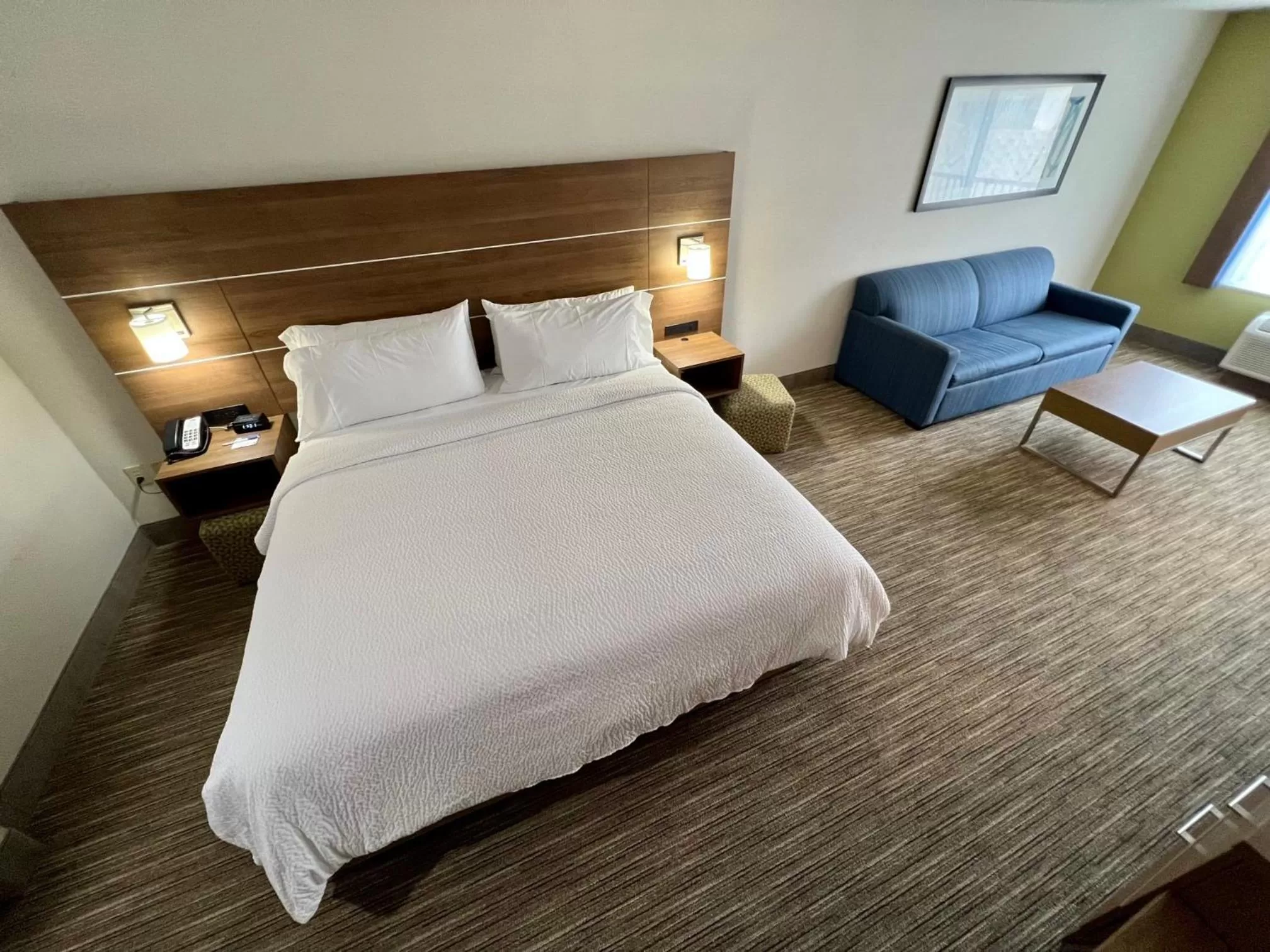 Bedroom, Bed in Holiday Inn Express Hotel & Suites Lake Elsinore by IHG