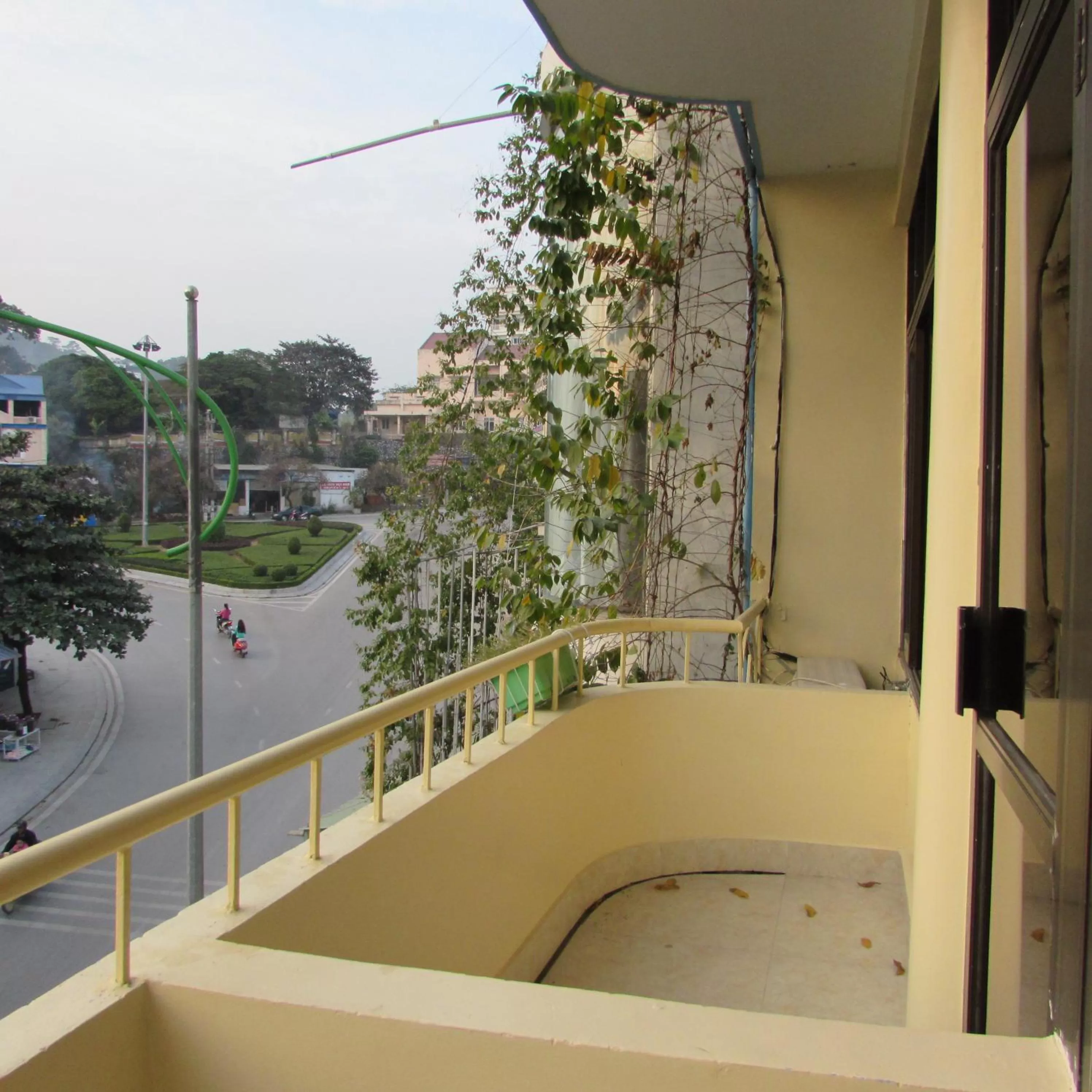 Balcony/Terrace in Viet Nhat Halong Hotel - Bai Chay