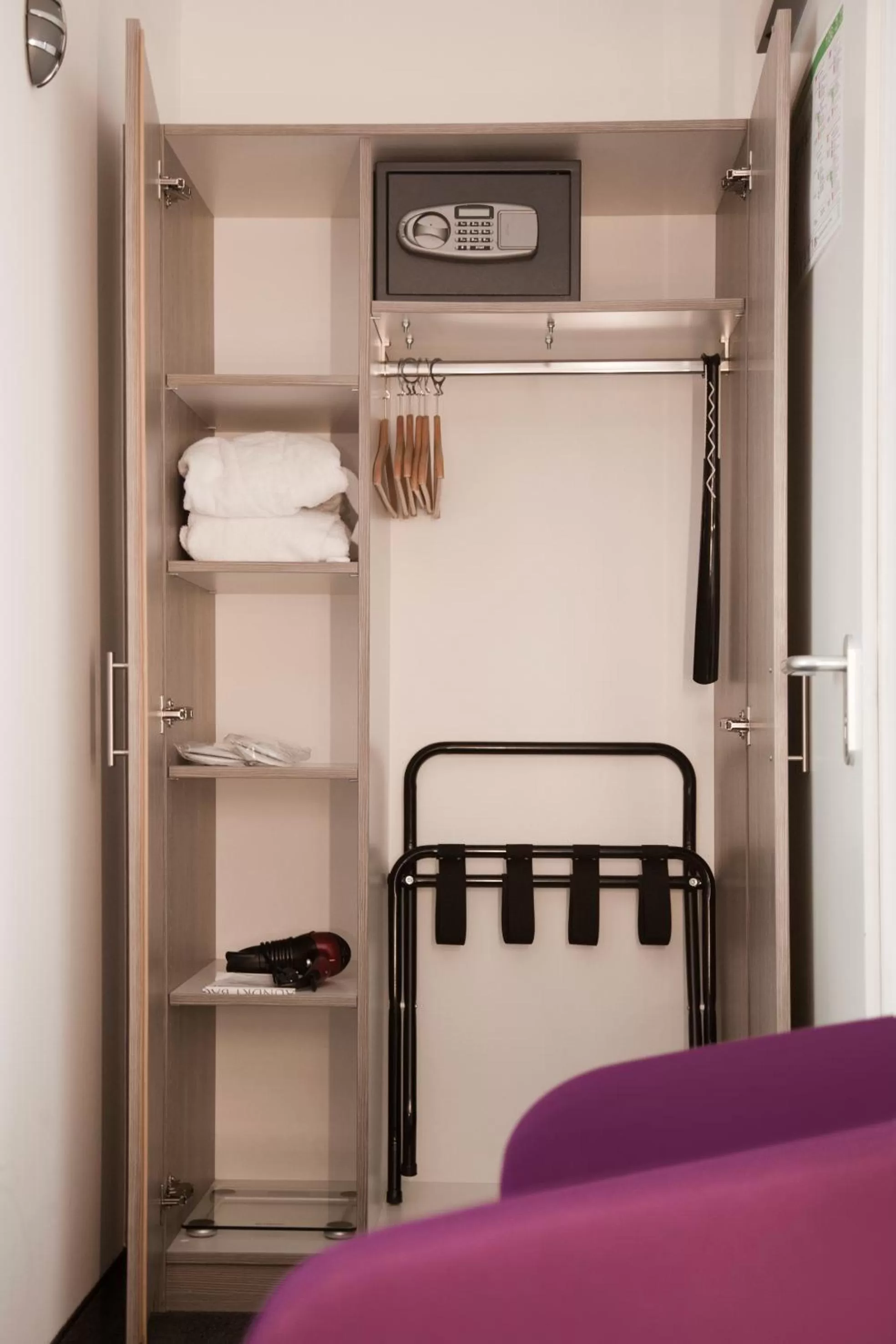 Other, Bed in Hotel Nikolai Residence