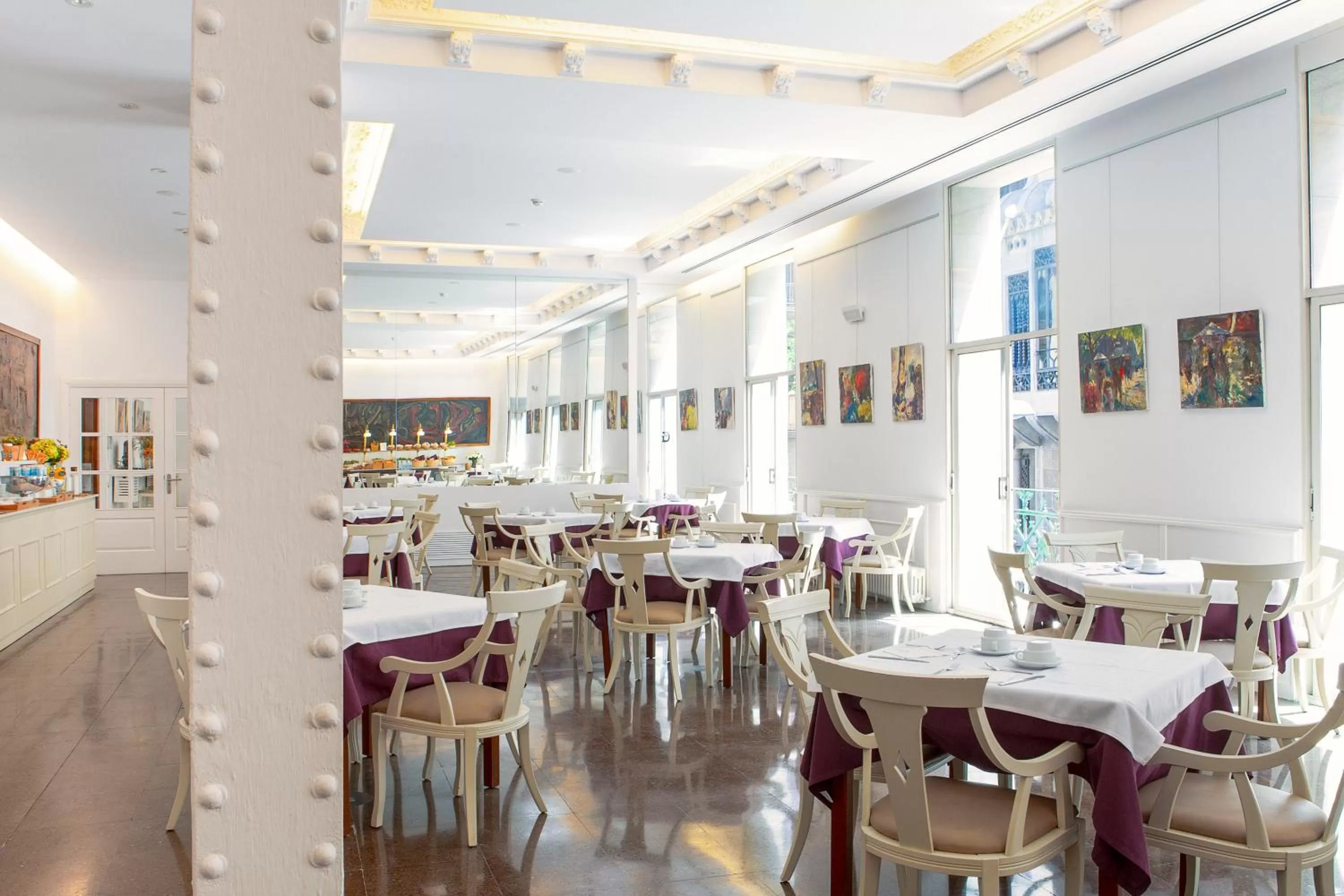 Breakfast in Gaudi Hotel