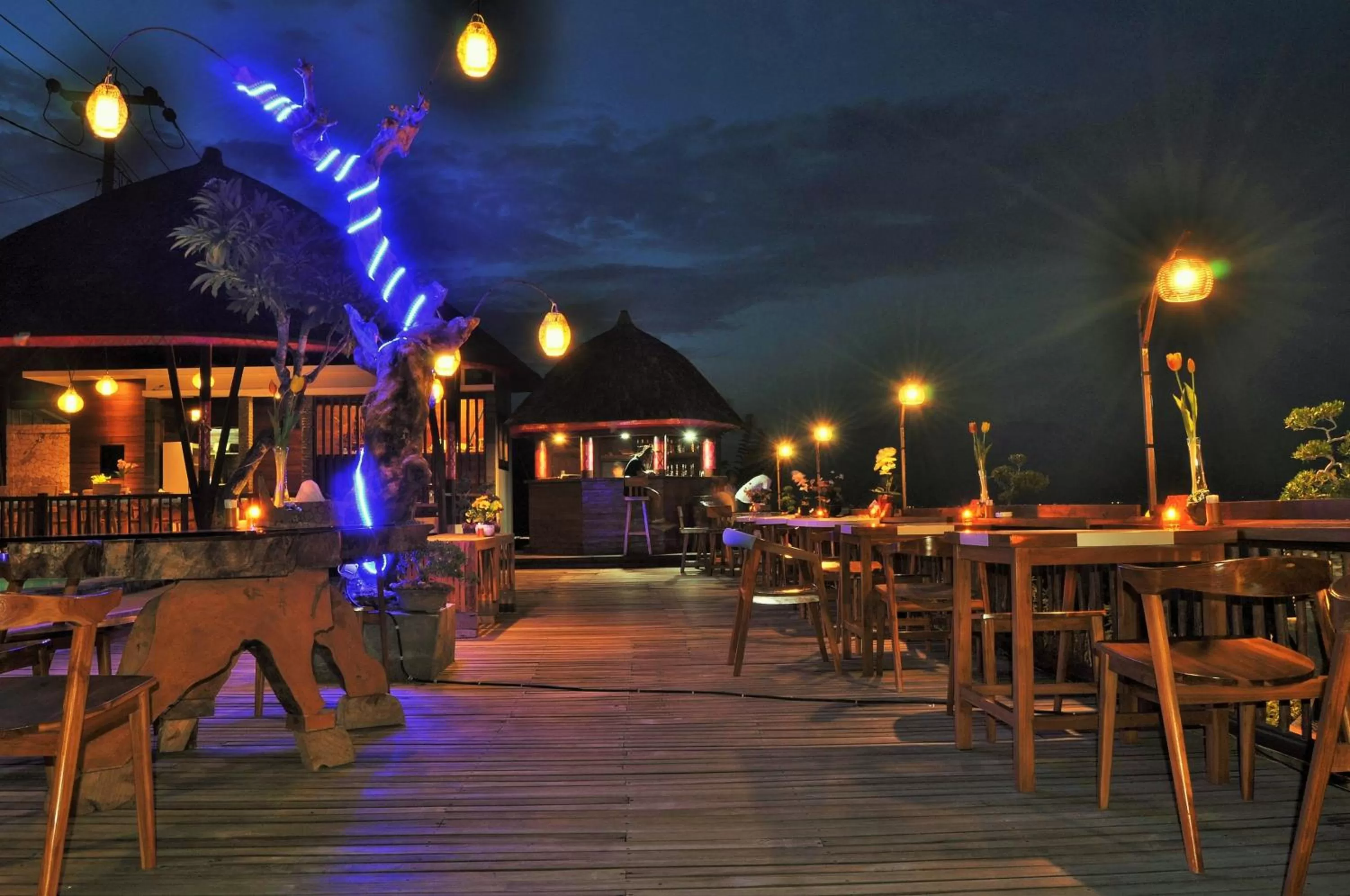 Beach in Ocean Terrace Suite And Spa Luxury