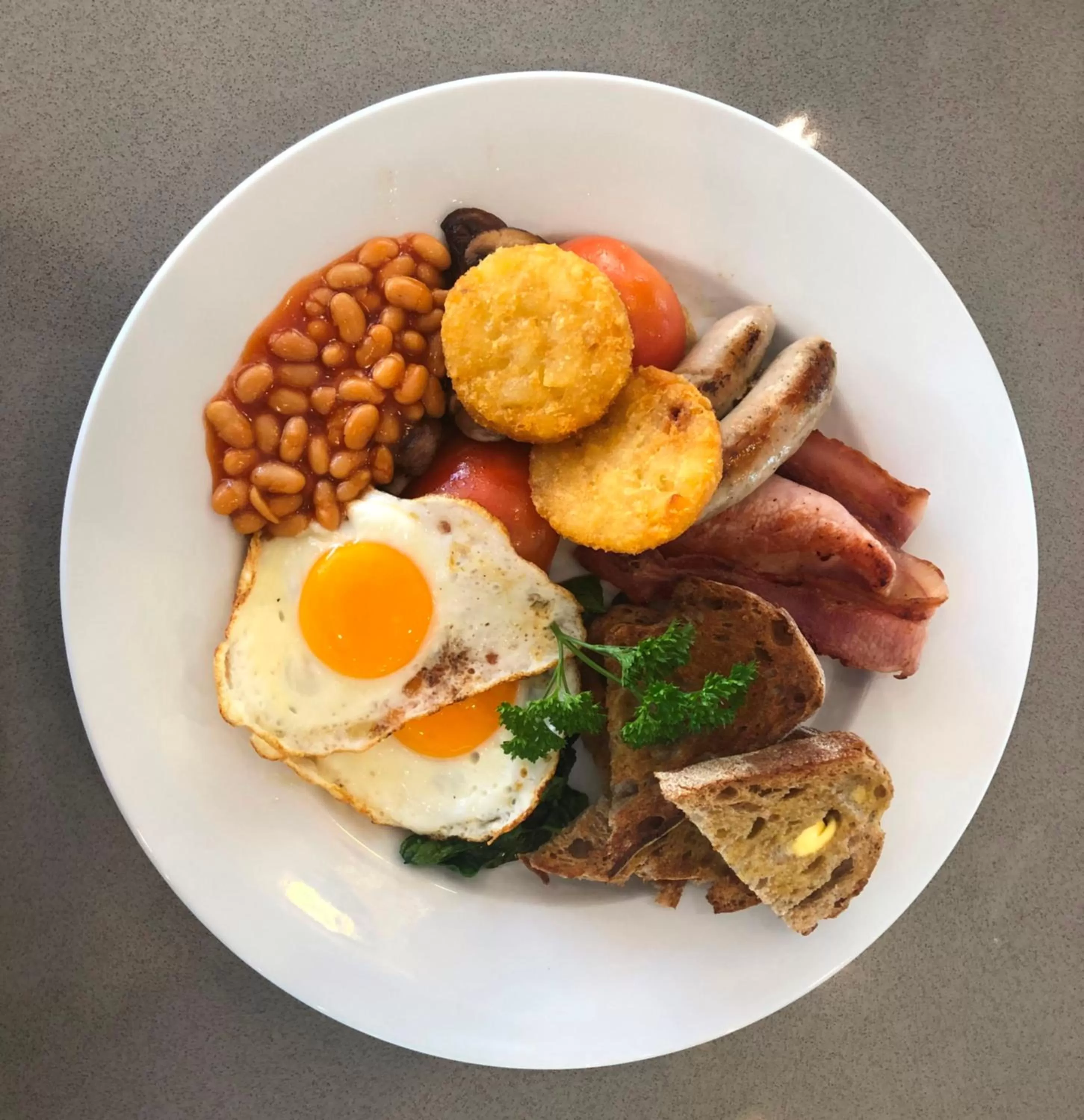 Restaurant/places to eat in ibis Newcastle