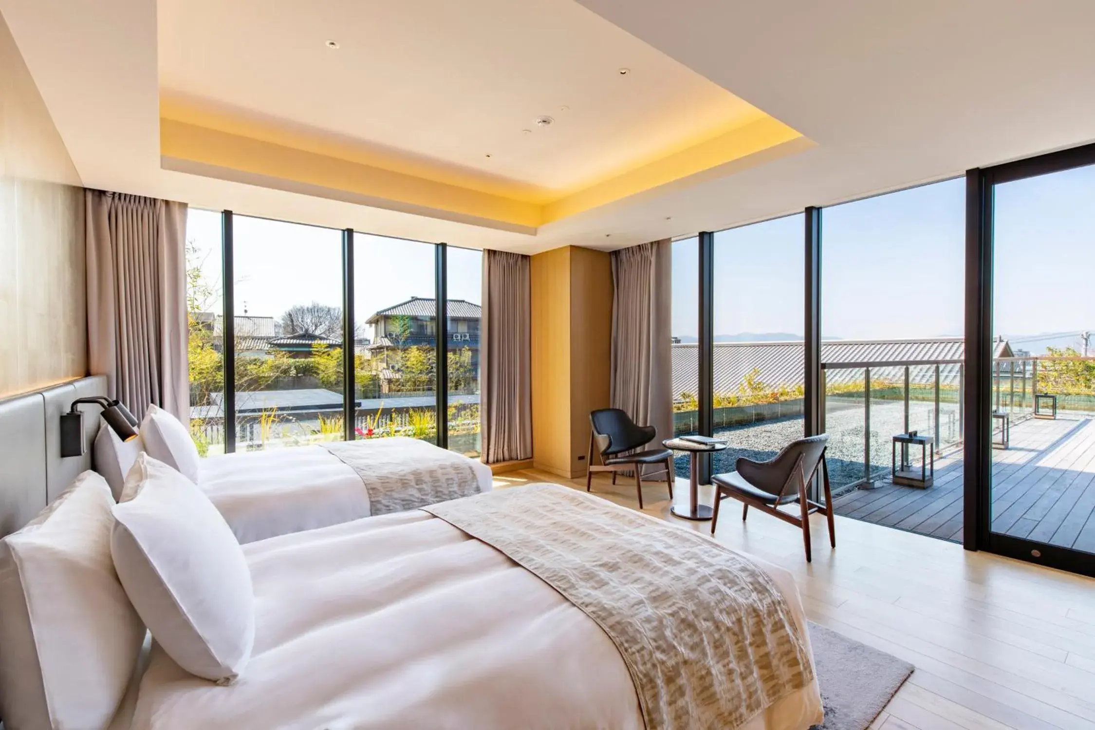 Twin Room with Terrace with Free Lounge Access in The Hotel Seiryu Kyoto Kiyomizu - a member of the Leading Hotels of the World- Twin Room with Terrace with Free Lounge Access in The Hotel Seiryu Kyoto Kiyomizu - a member of the Leading Hotels of the World-
