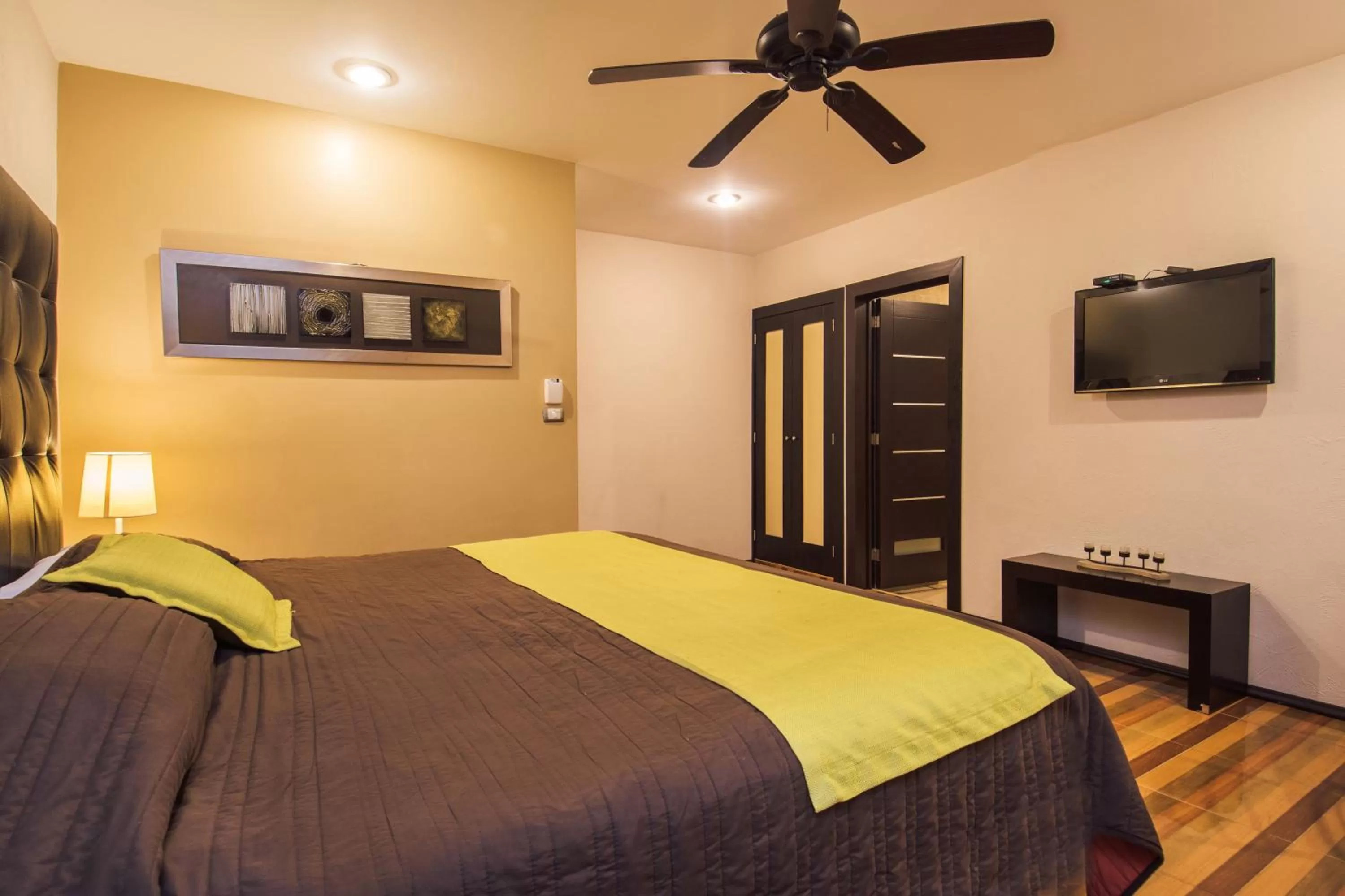 Bed in Hotel Majova Inn Xalapa