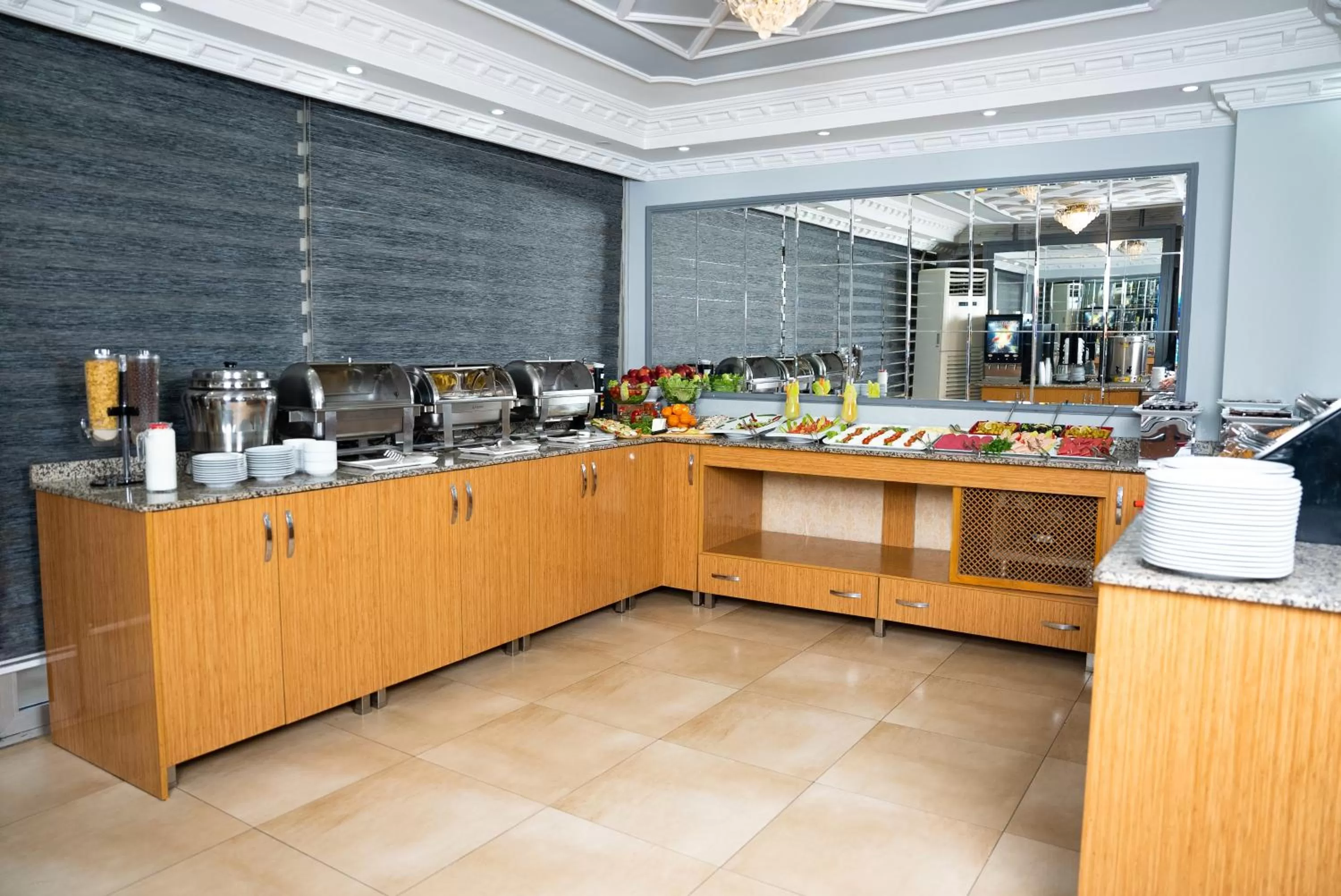 Breakfast in Istanbul Panorama Hotel