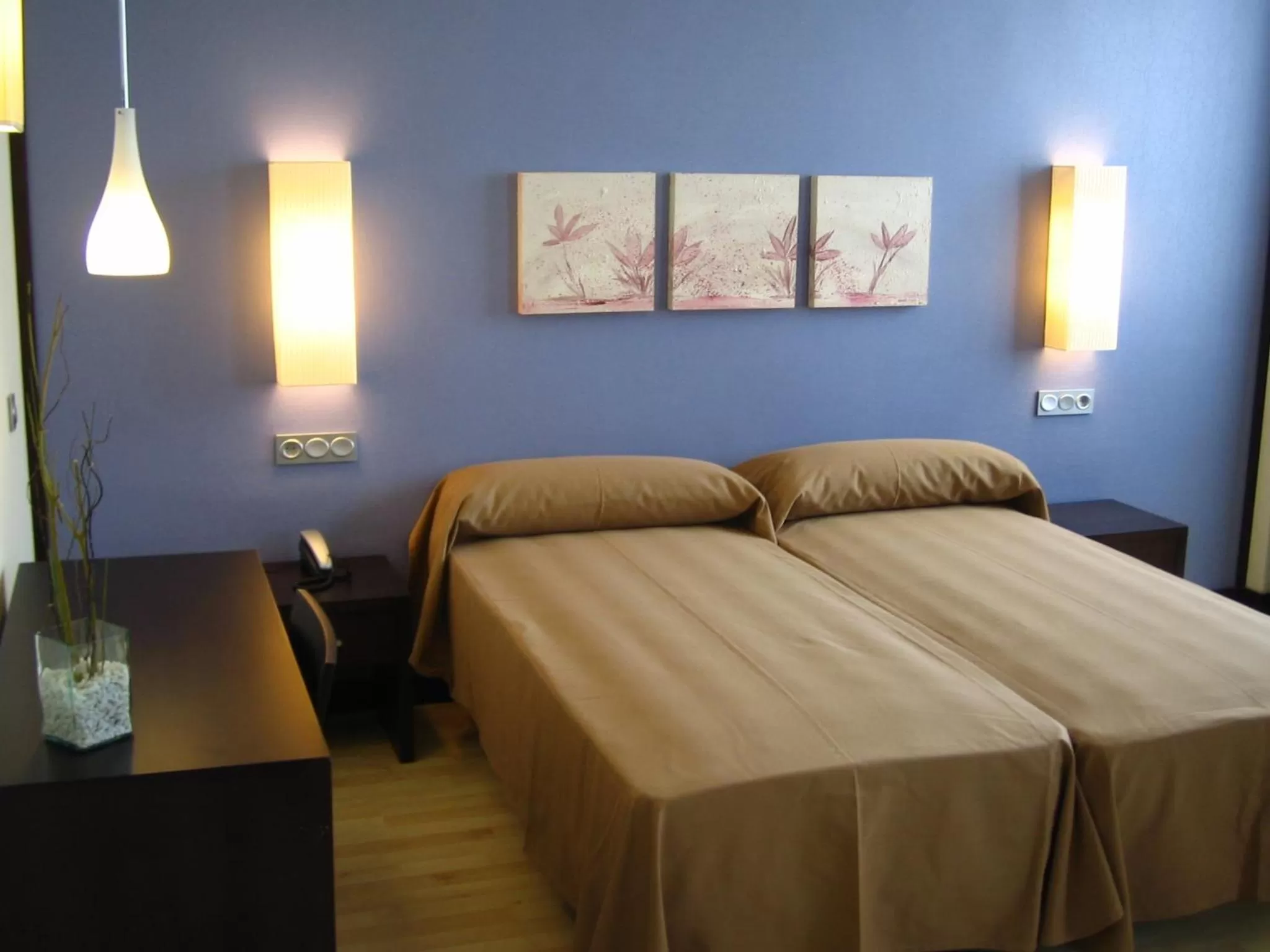 Bed in Hotel Puerta de Ocaña