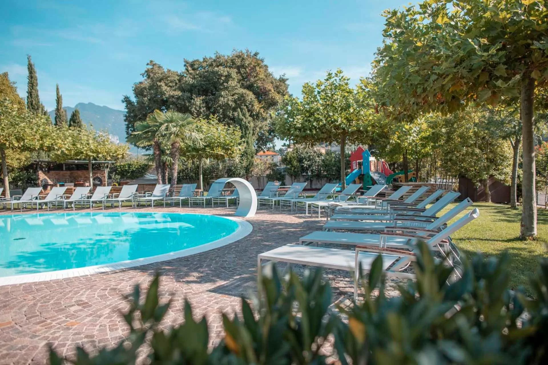 Swimming pool in 4 Limoni Apartment Resort