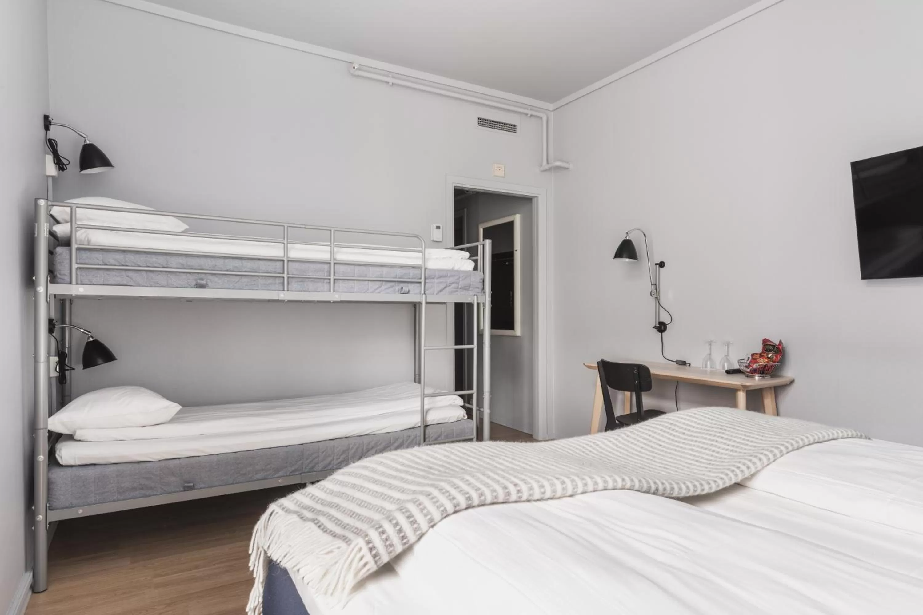 Bedroom, Bed in Heimen Hotel