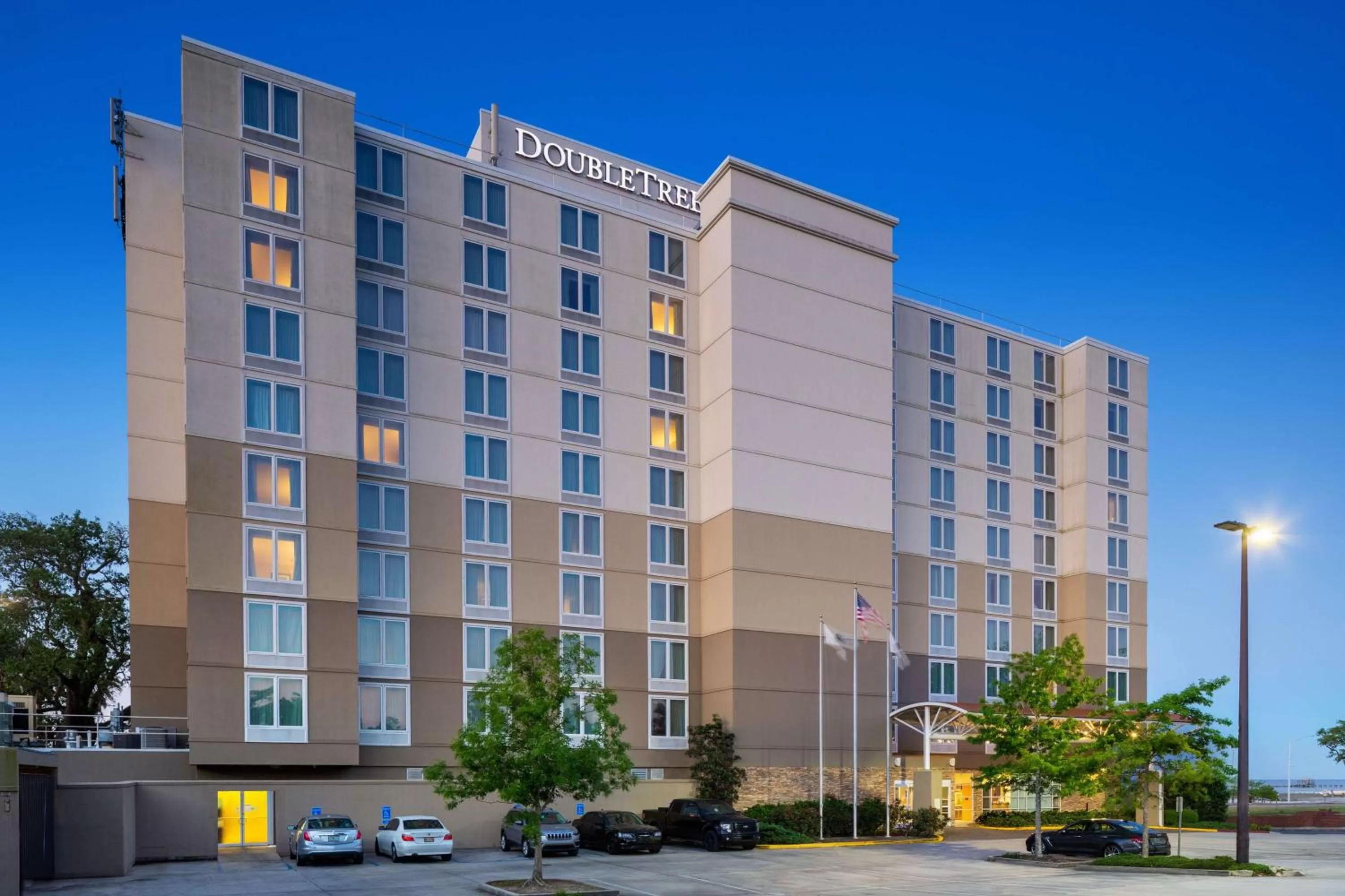 Property building in DoubleTree by Hilton Biloxi