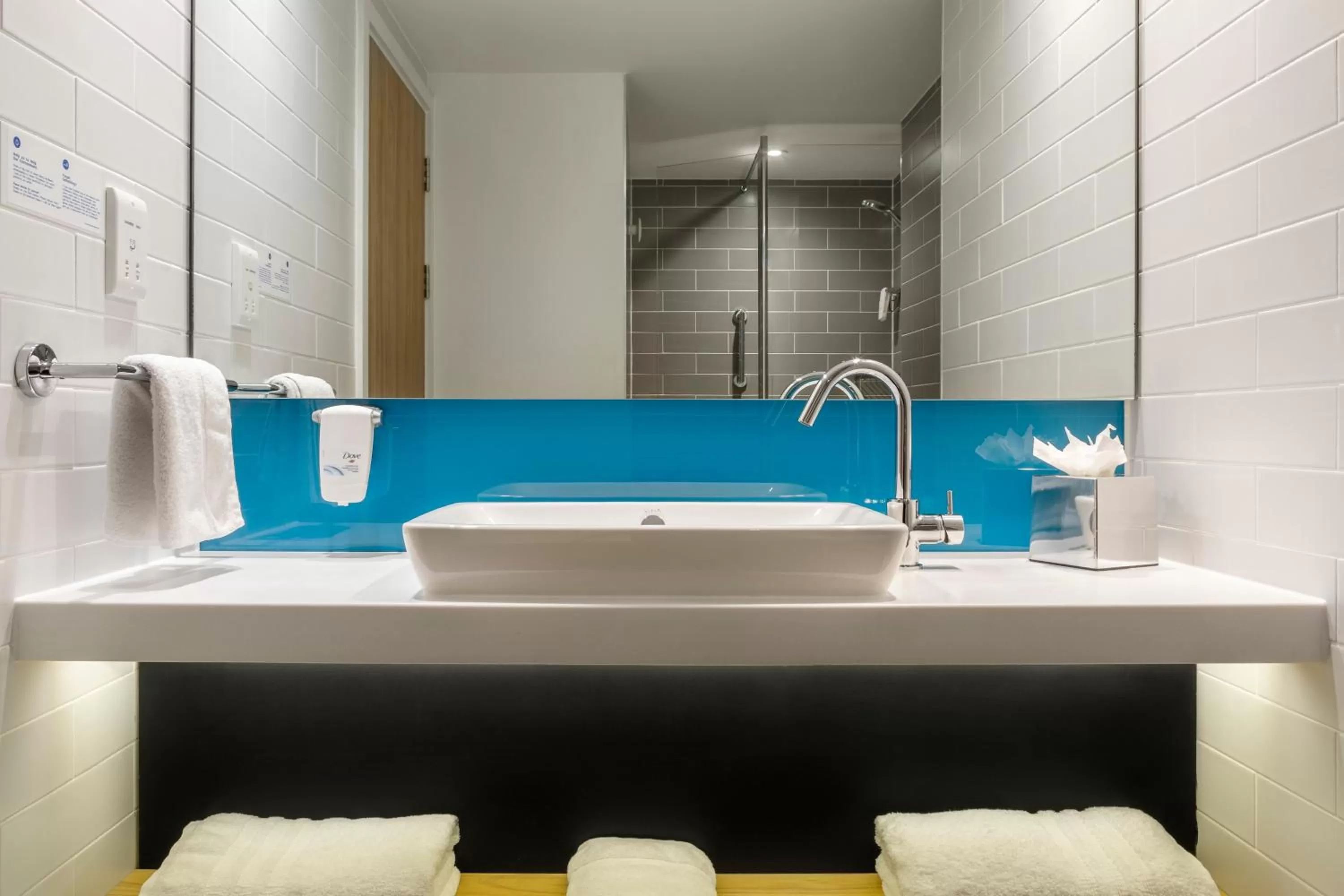 Bathroom in Holiday Inn Express Dublin City Centre by IHG