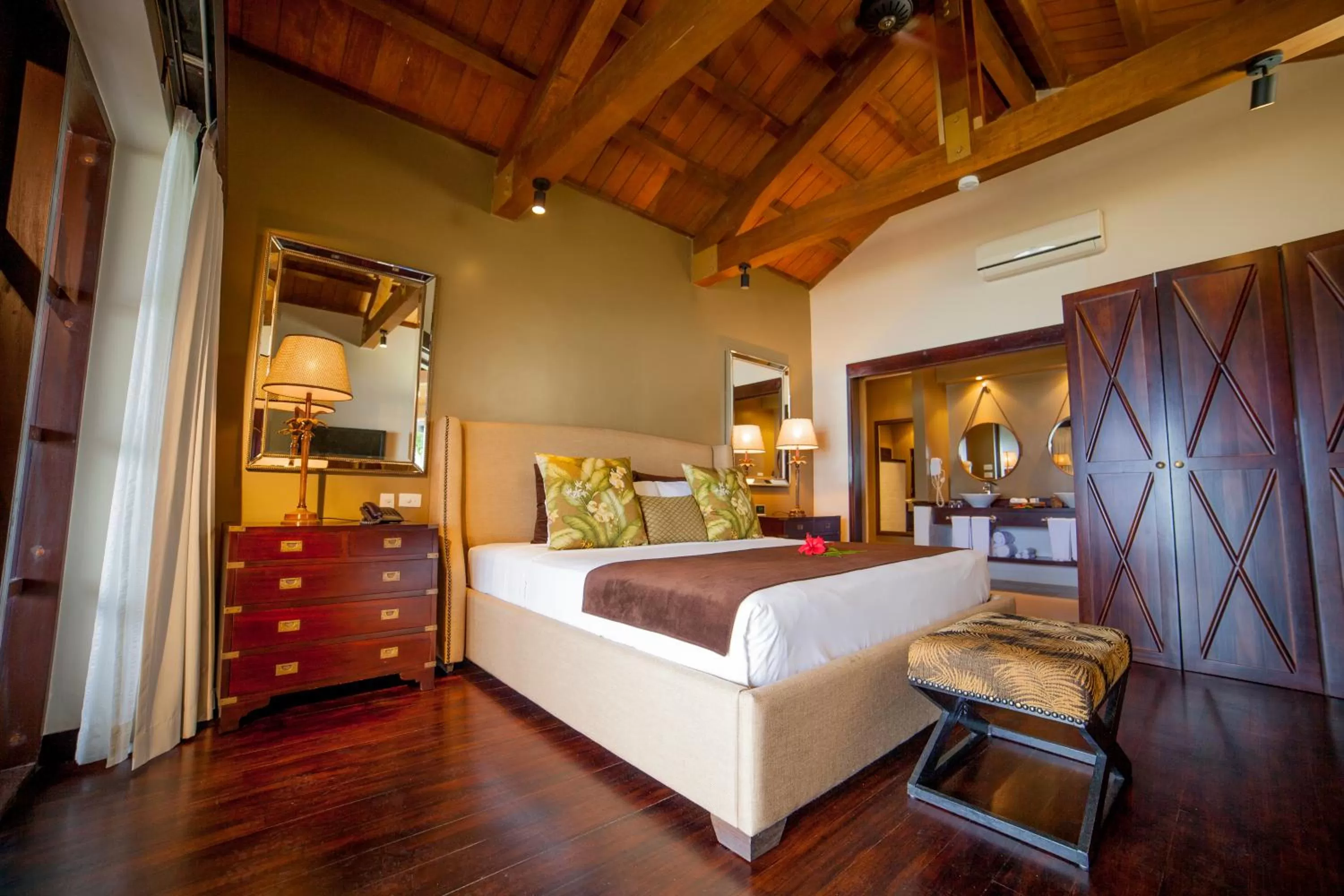 Bedroom, Bed in Warwick Le Lagon Resort & Spa, Vanuatu