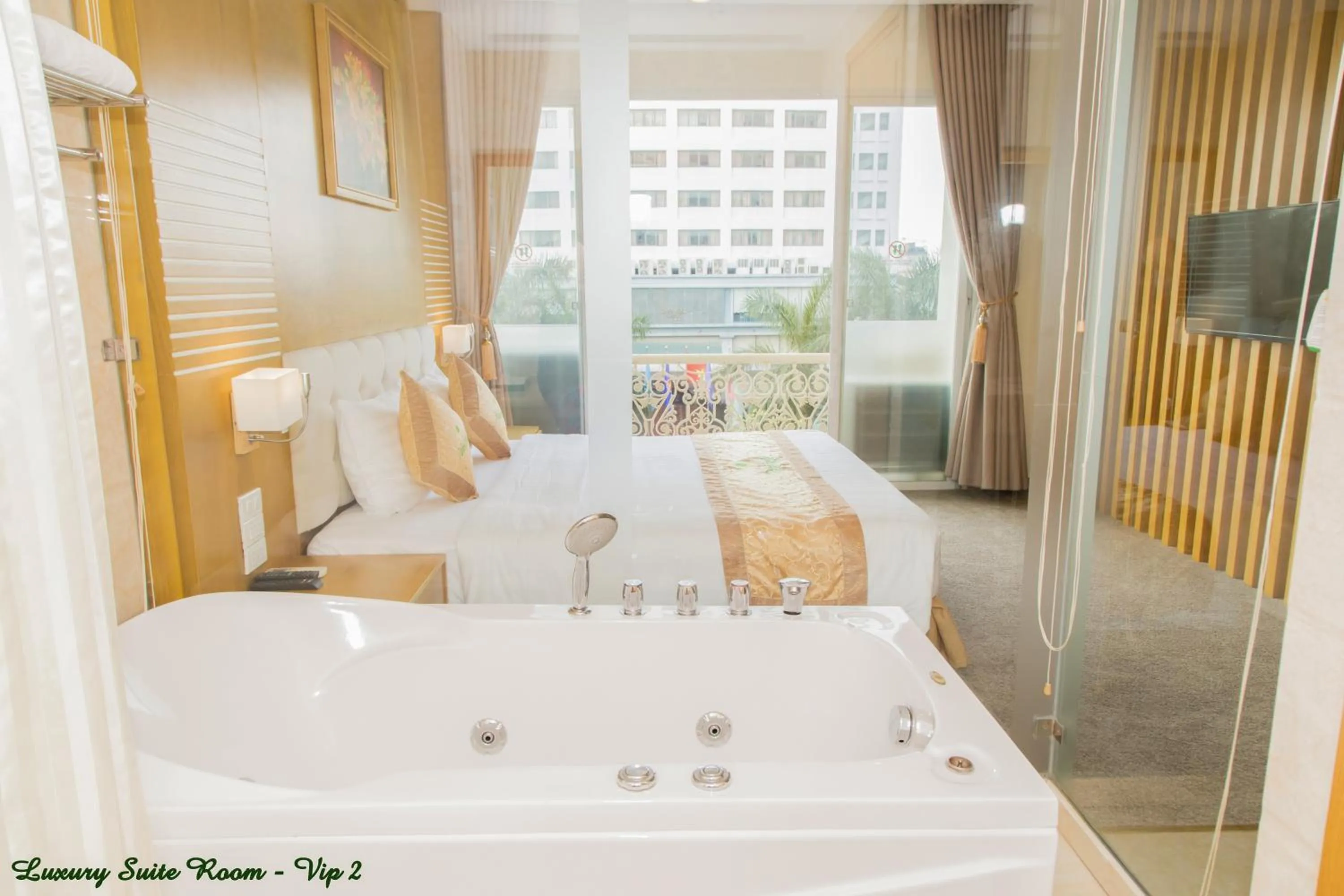 Bathroom, Bed in Palm Hotel Thanh Hoa