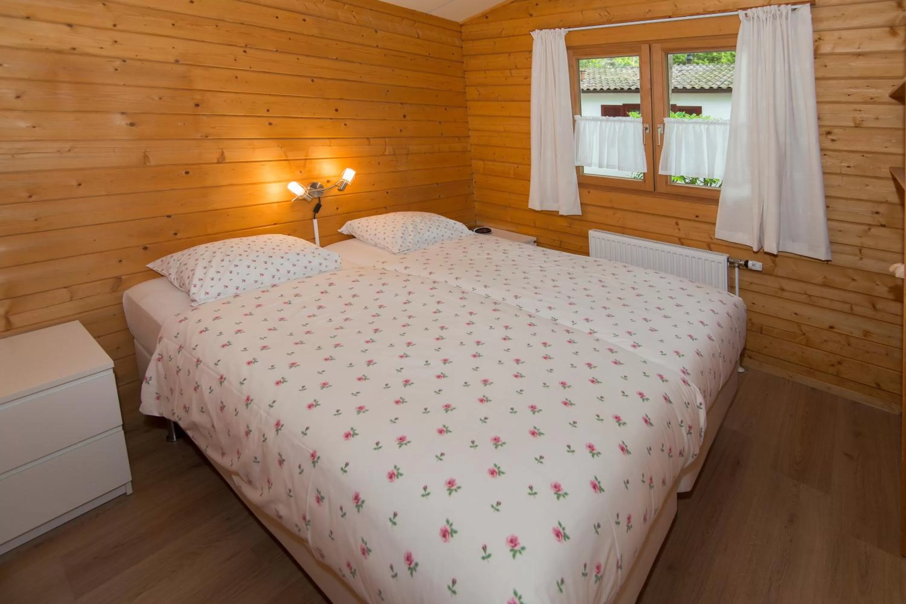 Bed in Motel- Bungalow-& Chaletpark de Brenkberg