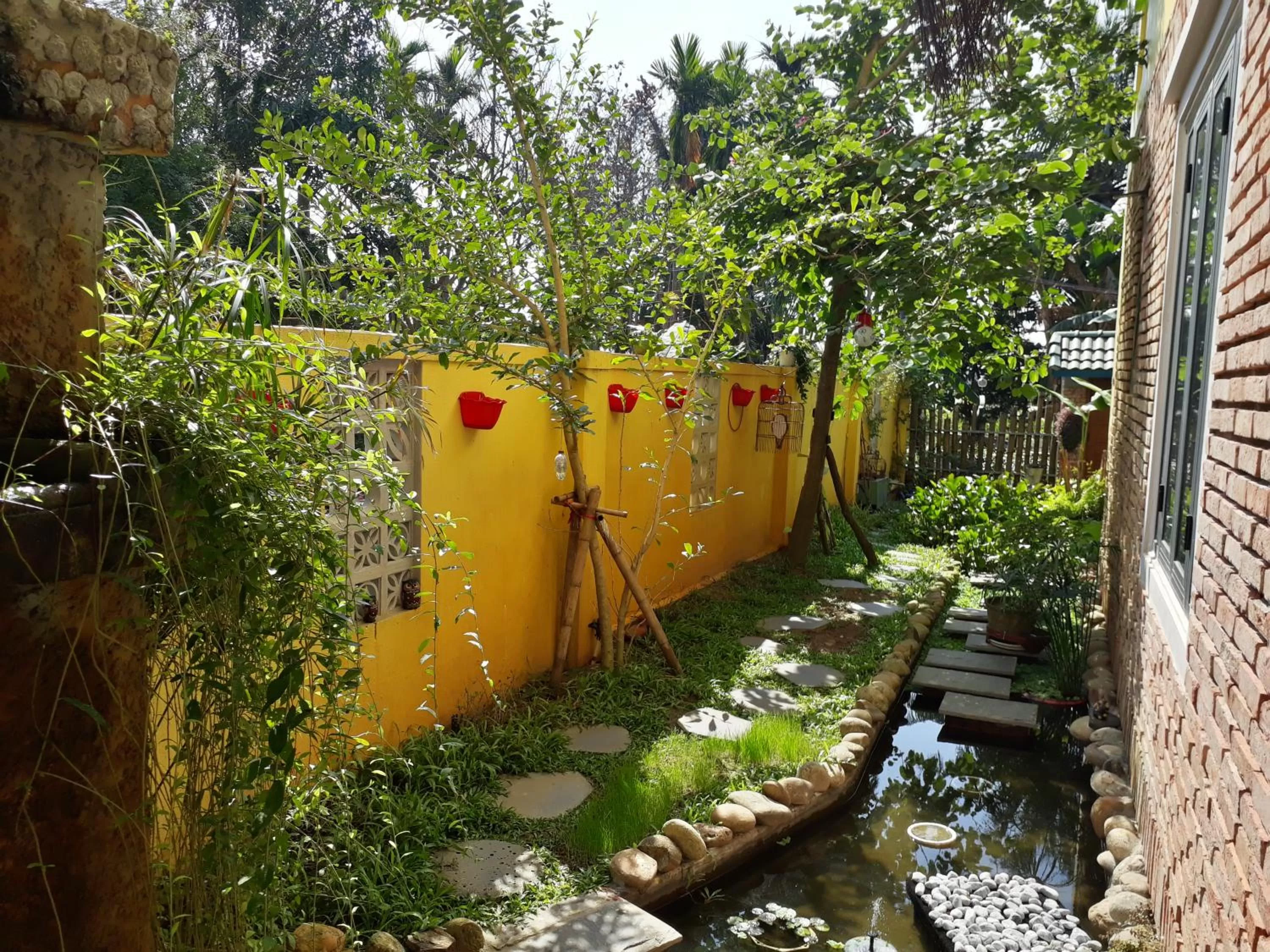 Garden in Pink Tulip Hoi An