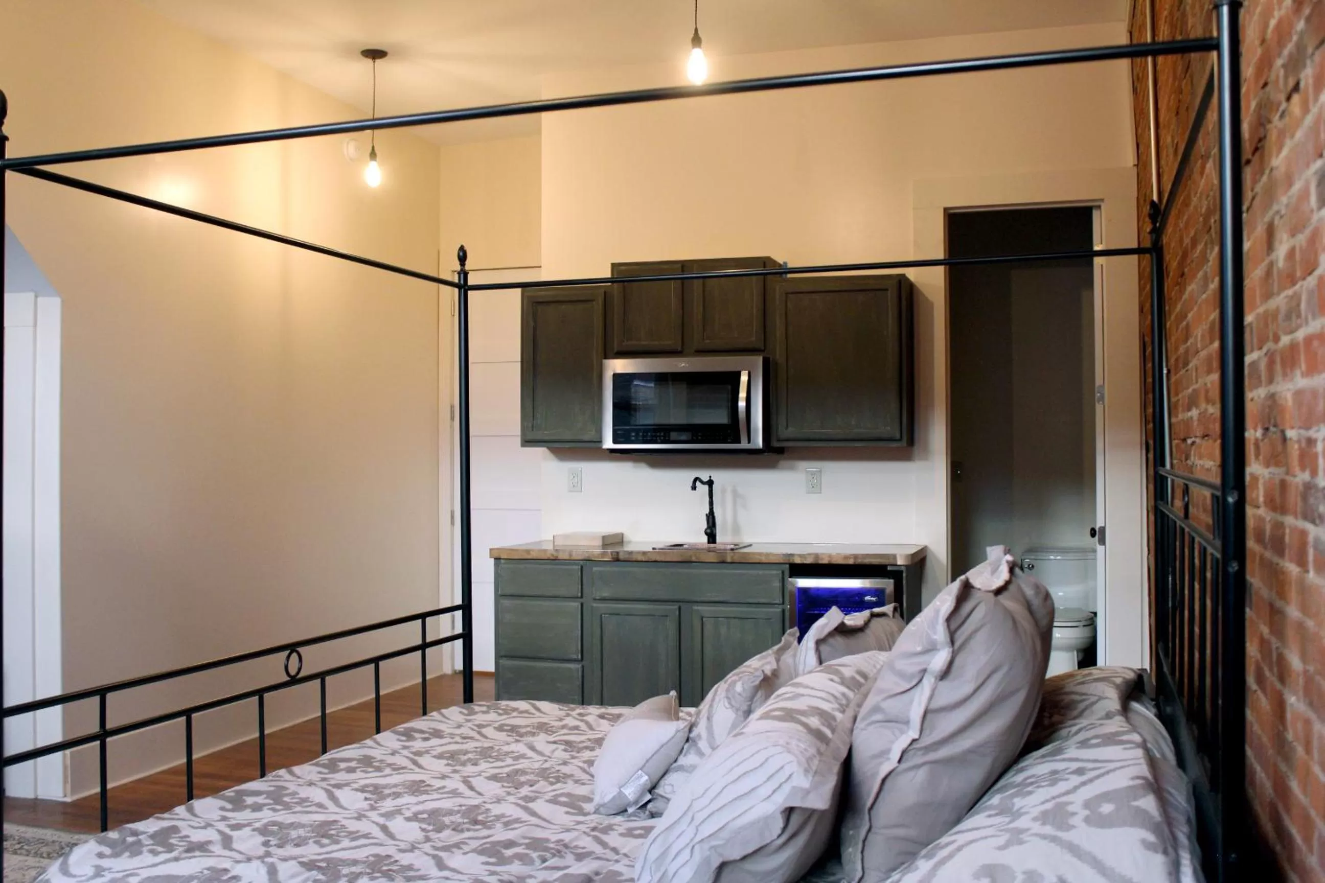 Bed in Eighteen-Ninety Sleepover