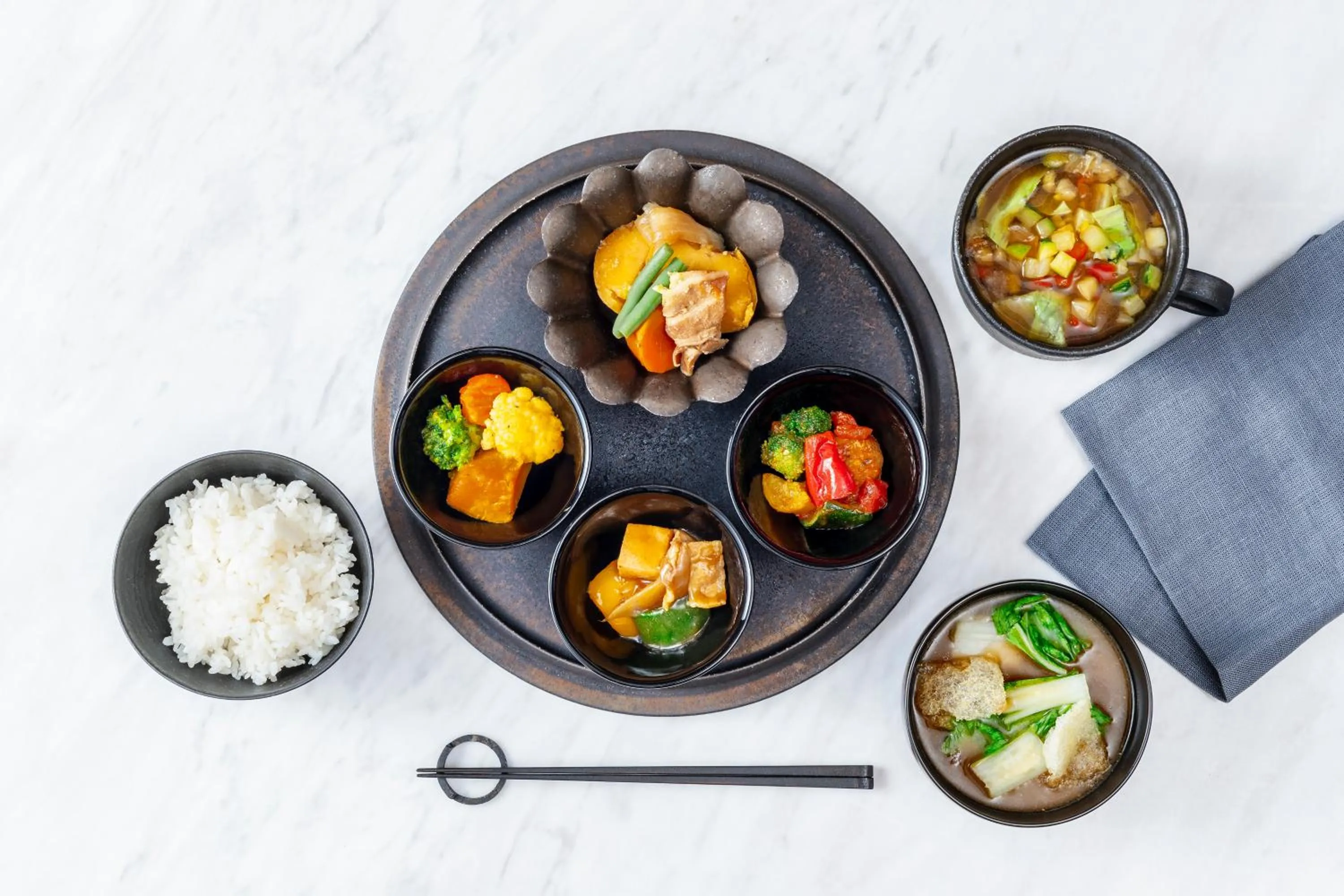 Buffet breakfast in Candeo Hotels Osaka Kishibe