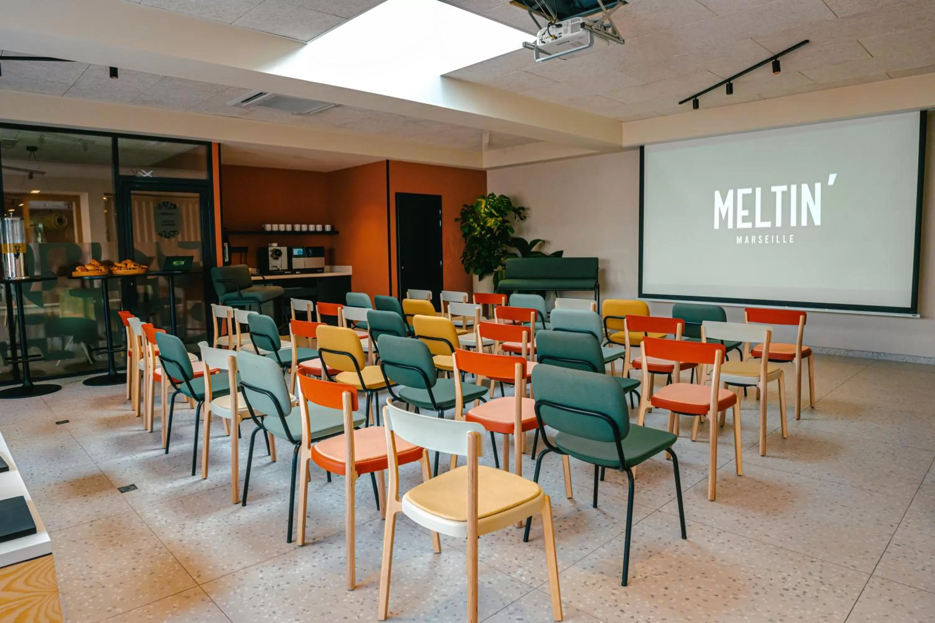 Meeting/conference room in ibis Styles Marseille Palais des Congrès Vélodrome